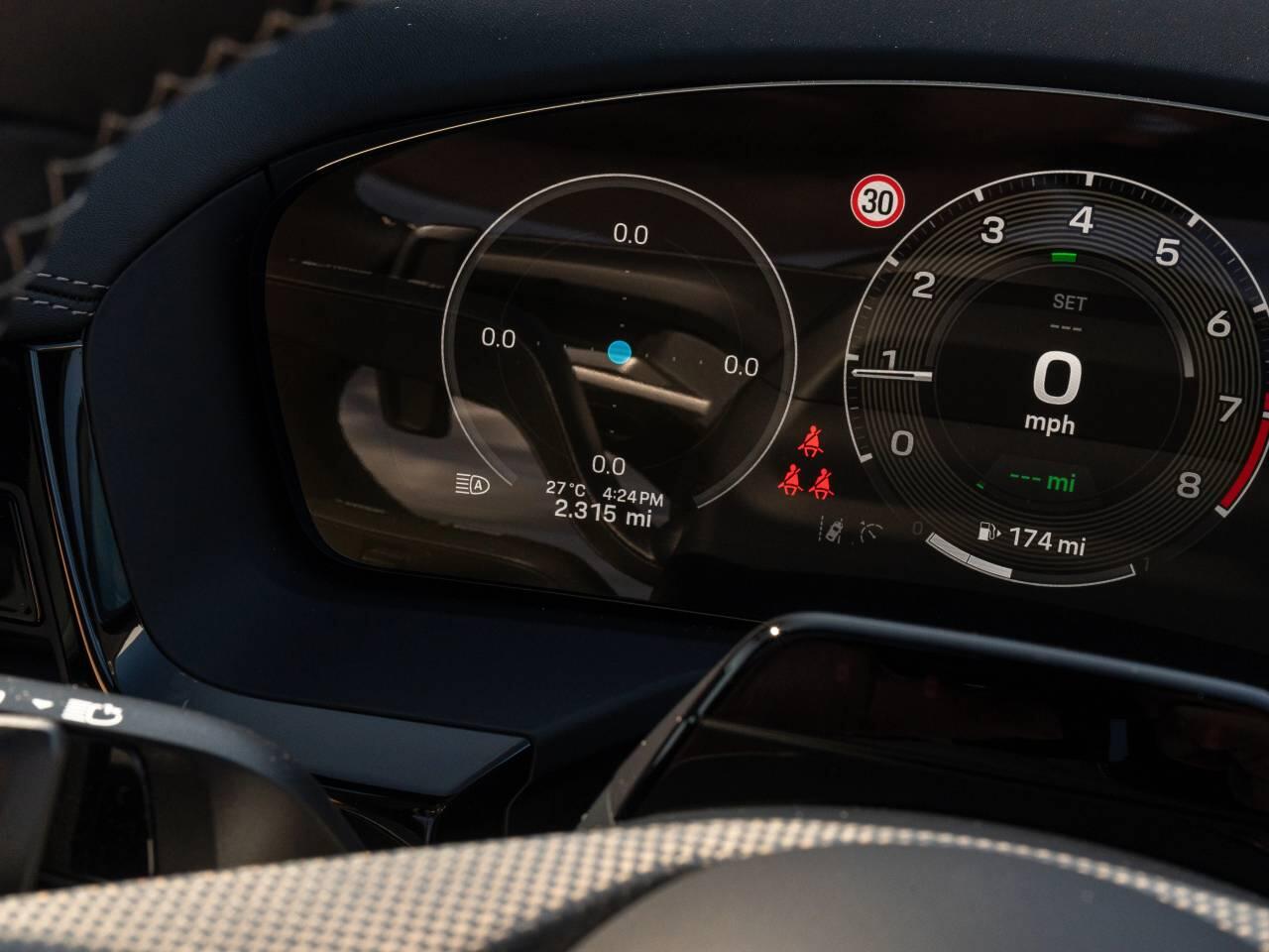 Porsche Panamera view 28