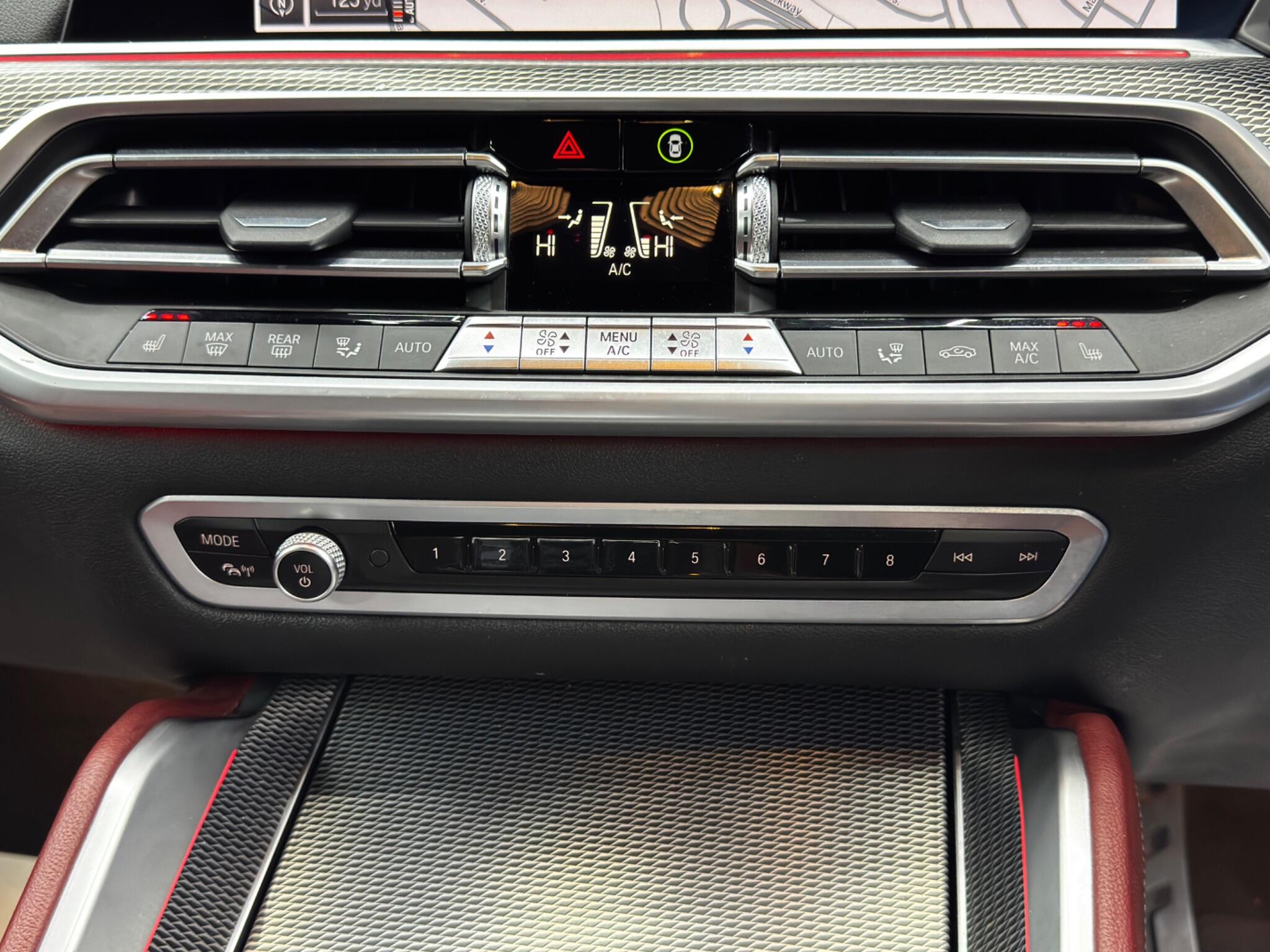 BMW X6 view 28