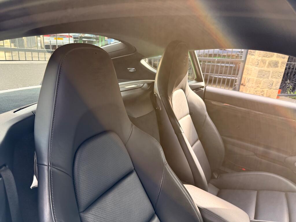 Porsche Cayman view 47