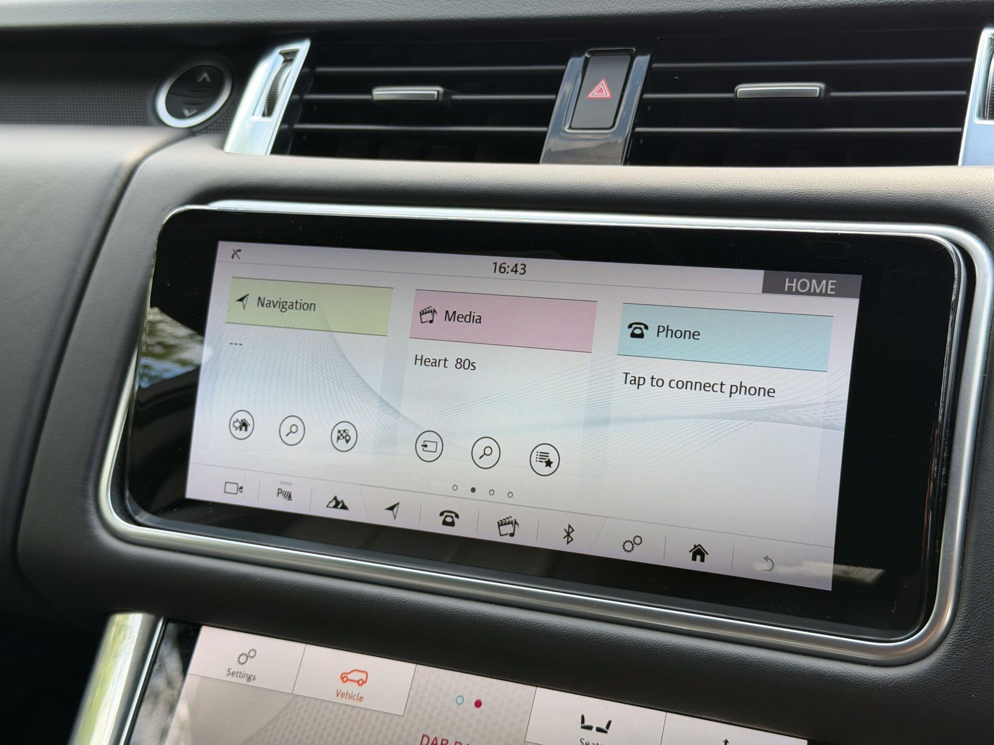 Land Rover Range Rover Sport view 26
