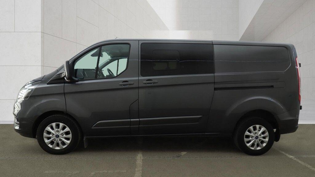 Ford Transit Custom view 3
