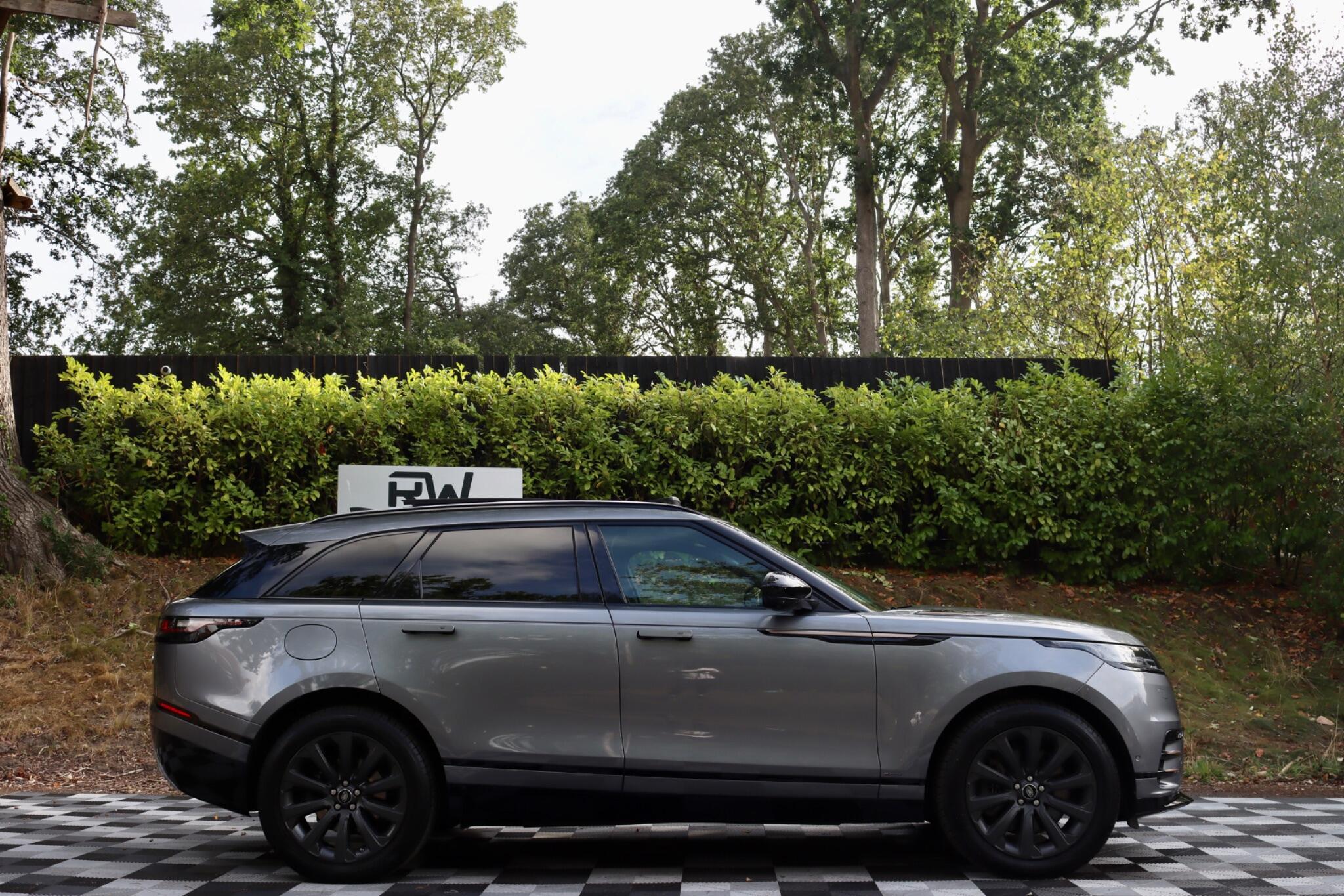 Land Rover Range Rover Velar view 15