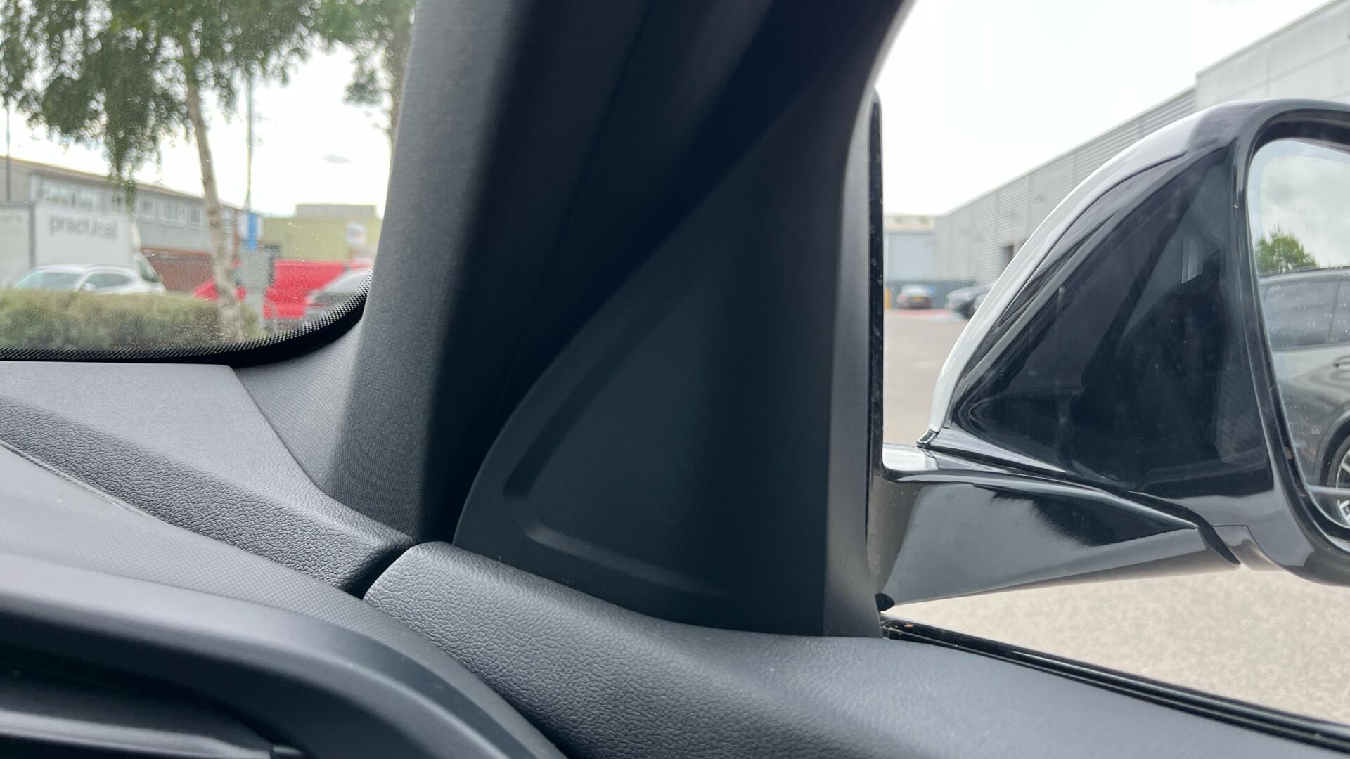 BMW 1 Series view 20