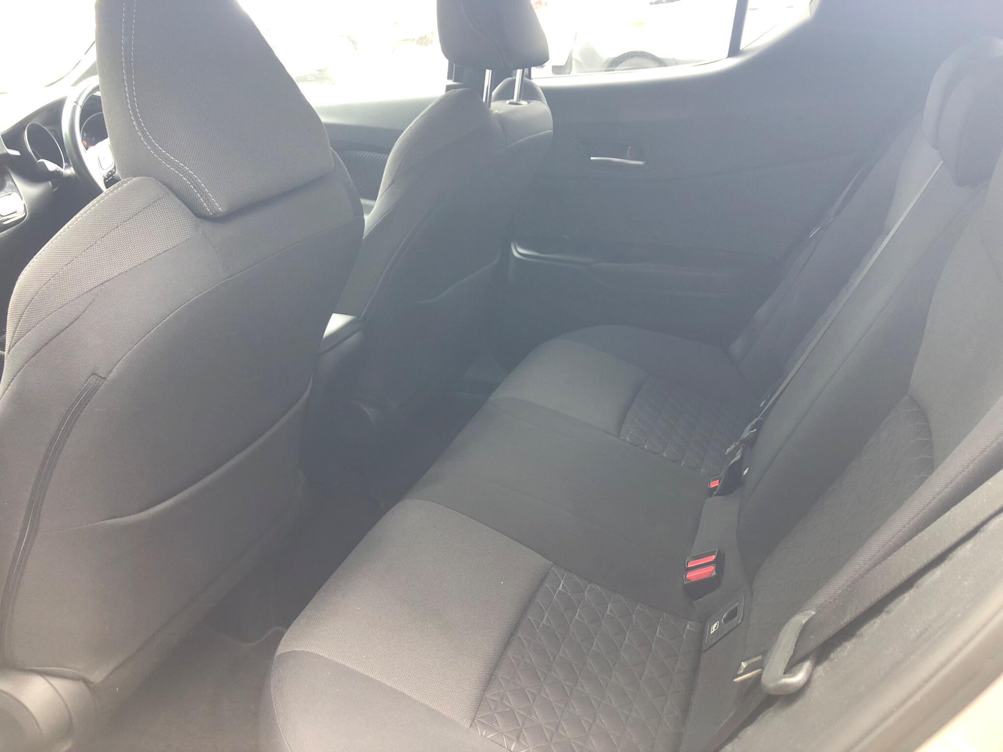 Toyota C-HR view 17