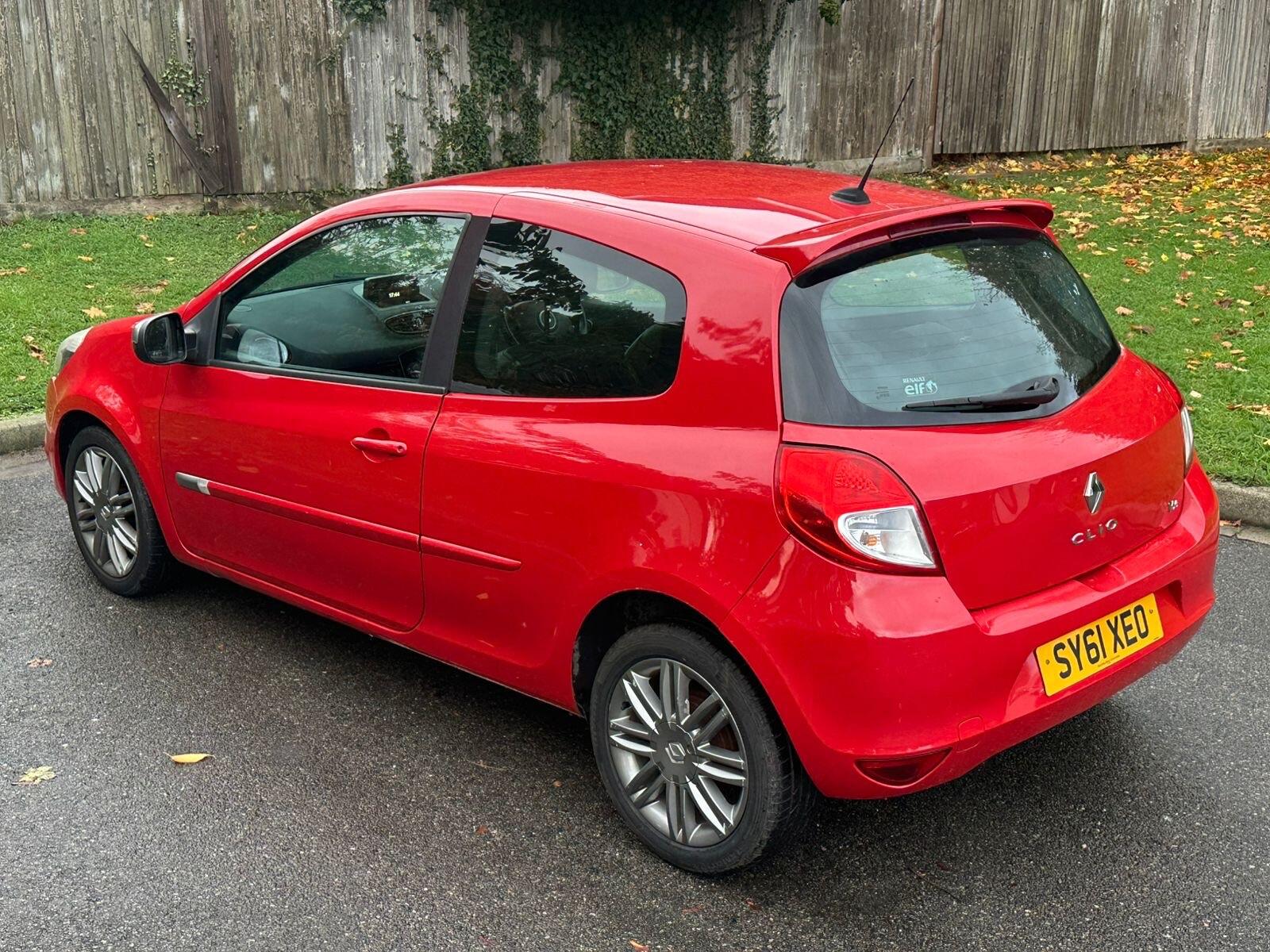 2011 Renault Clio image 6