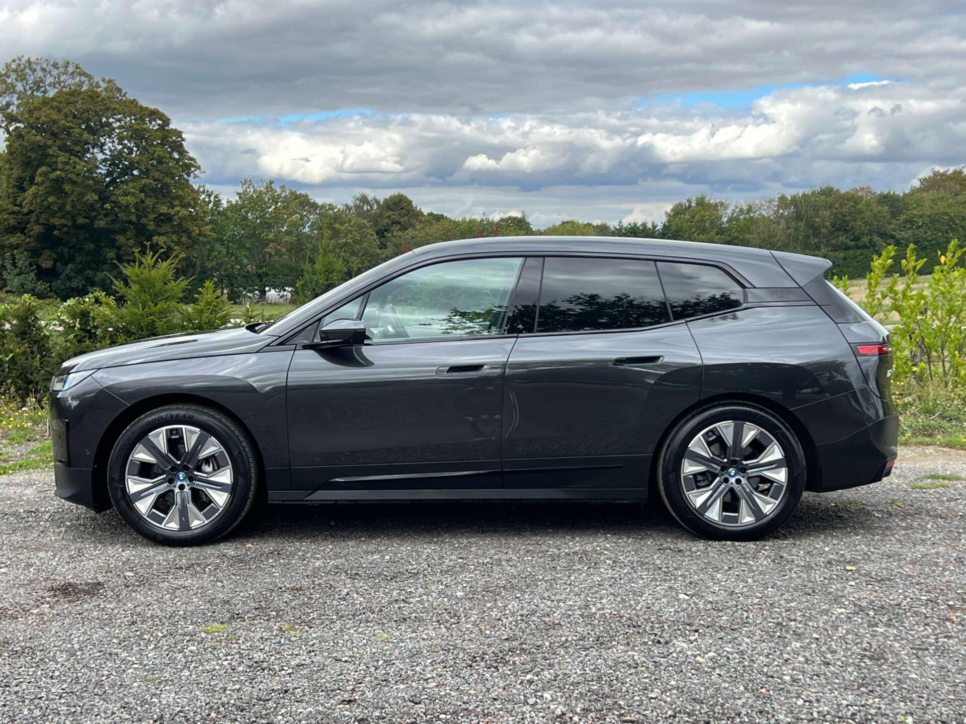 BMW iX view 16