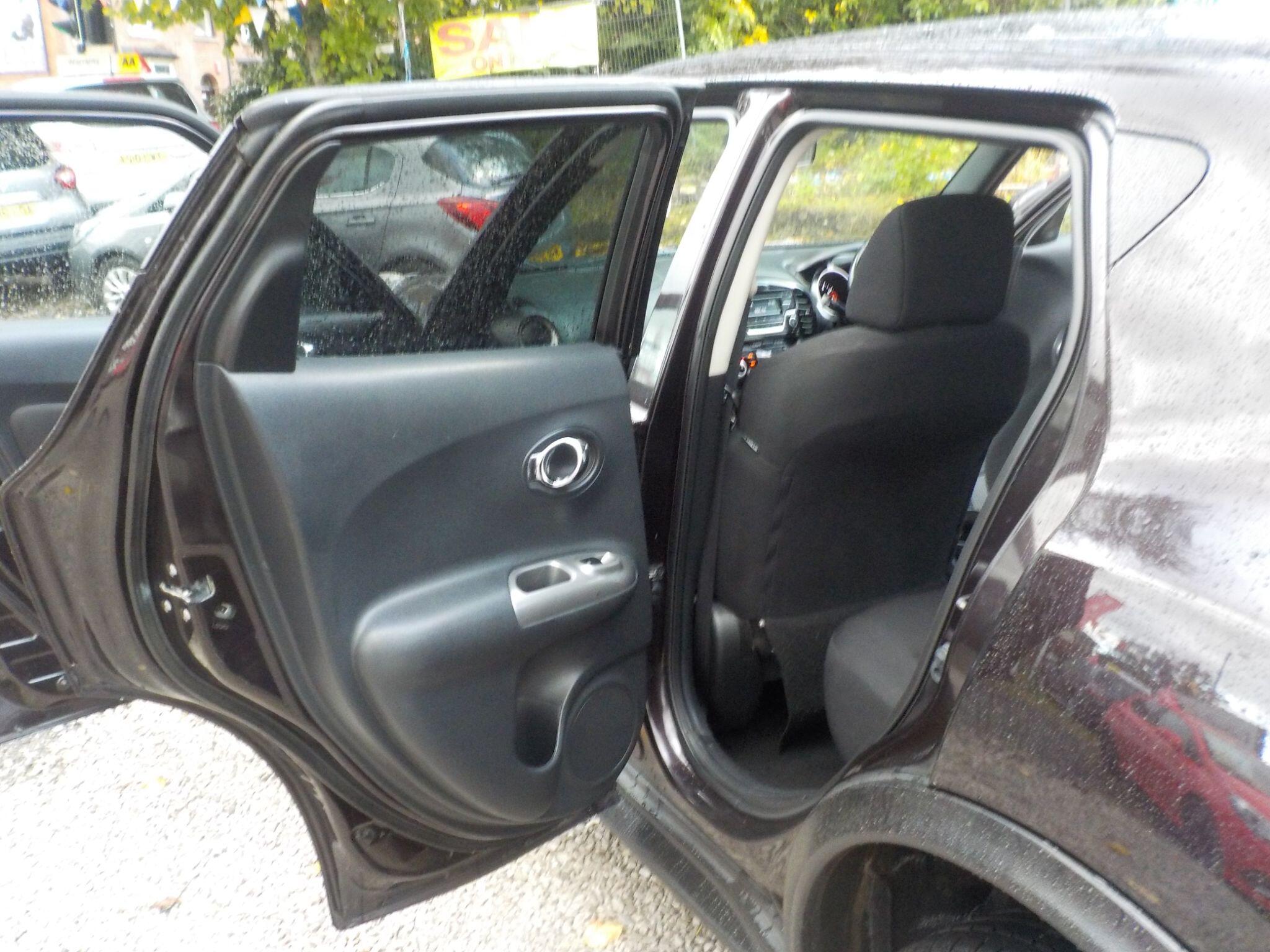 Nissan Juke 1.2 DIG-T Acenta Euro 5 (s/s) 5dr Euro 5