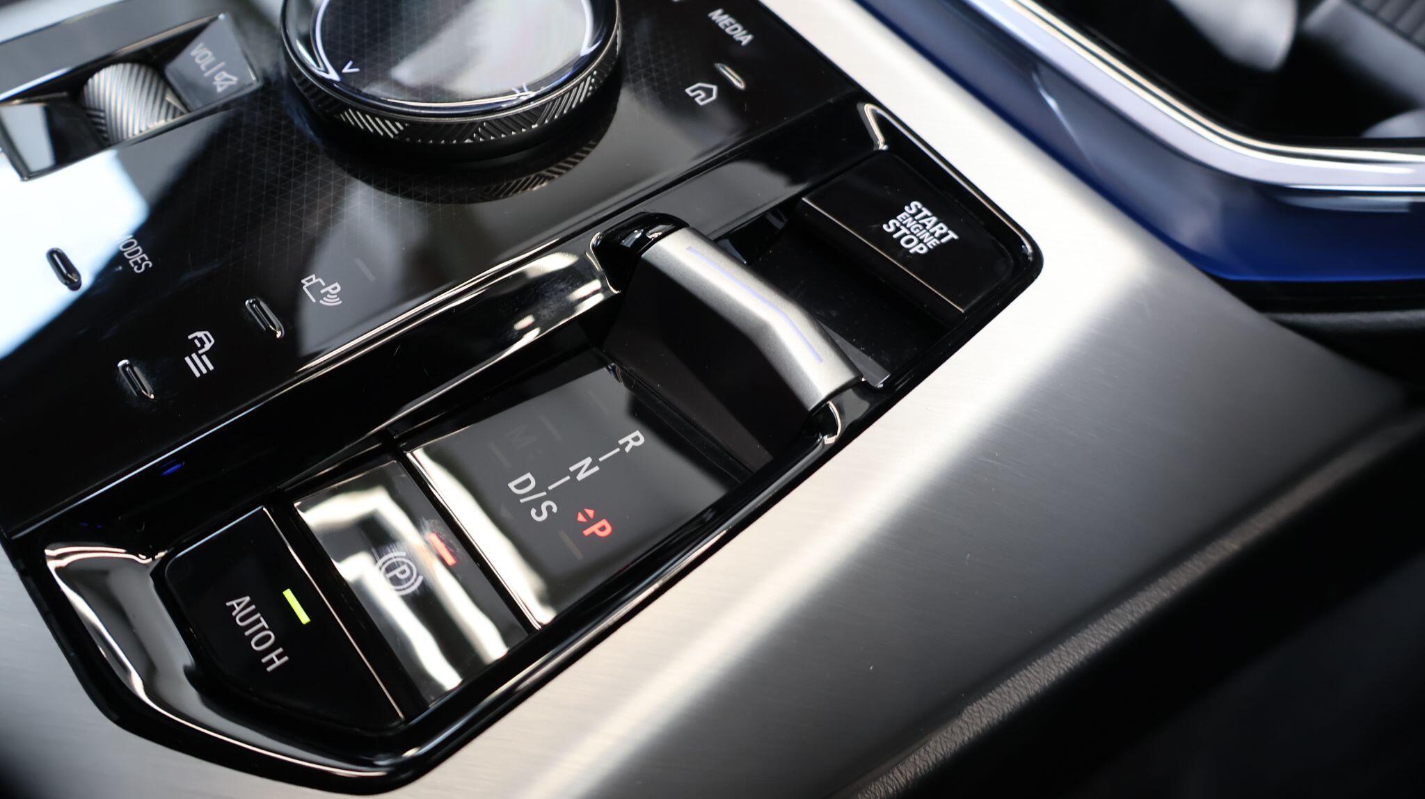 BMW X3 view 19