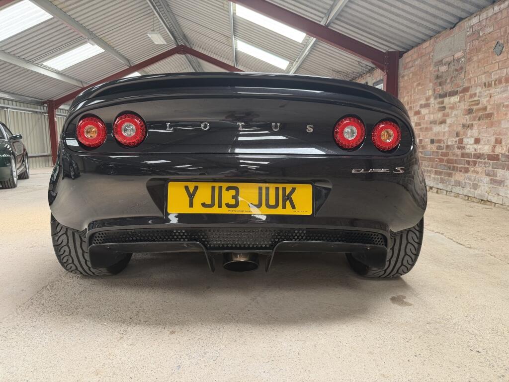 Lotus Elise view 14