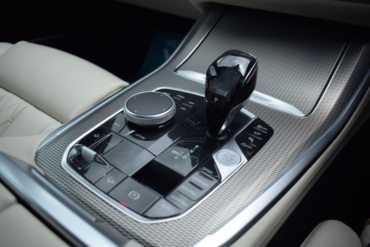 BMW X5 view 26