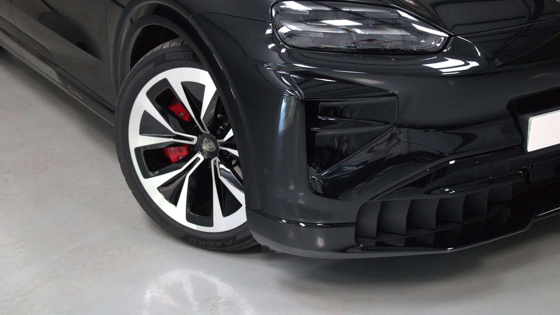 Porsche Cayenne view 12