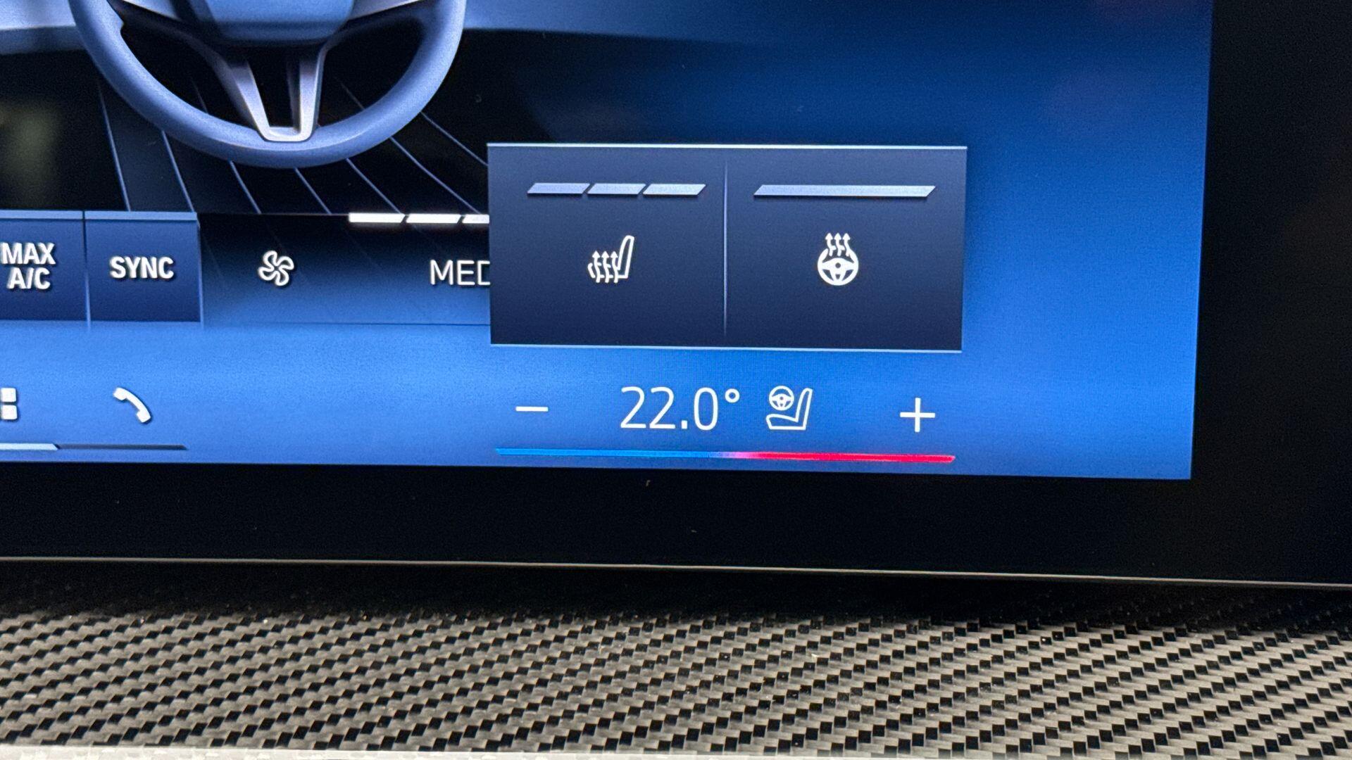 BMW X7 view 28
