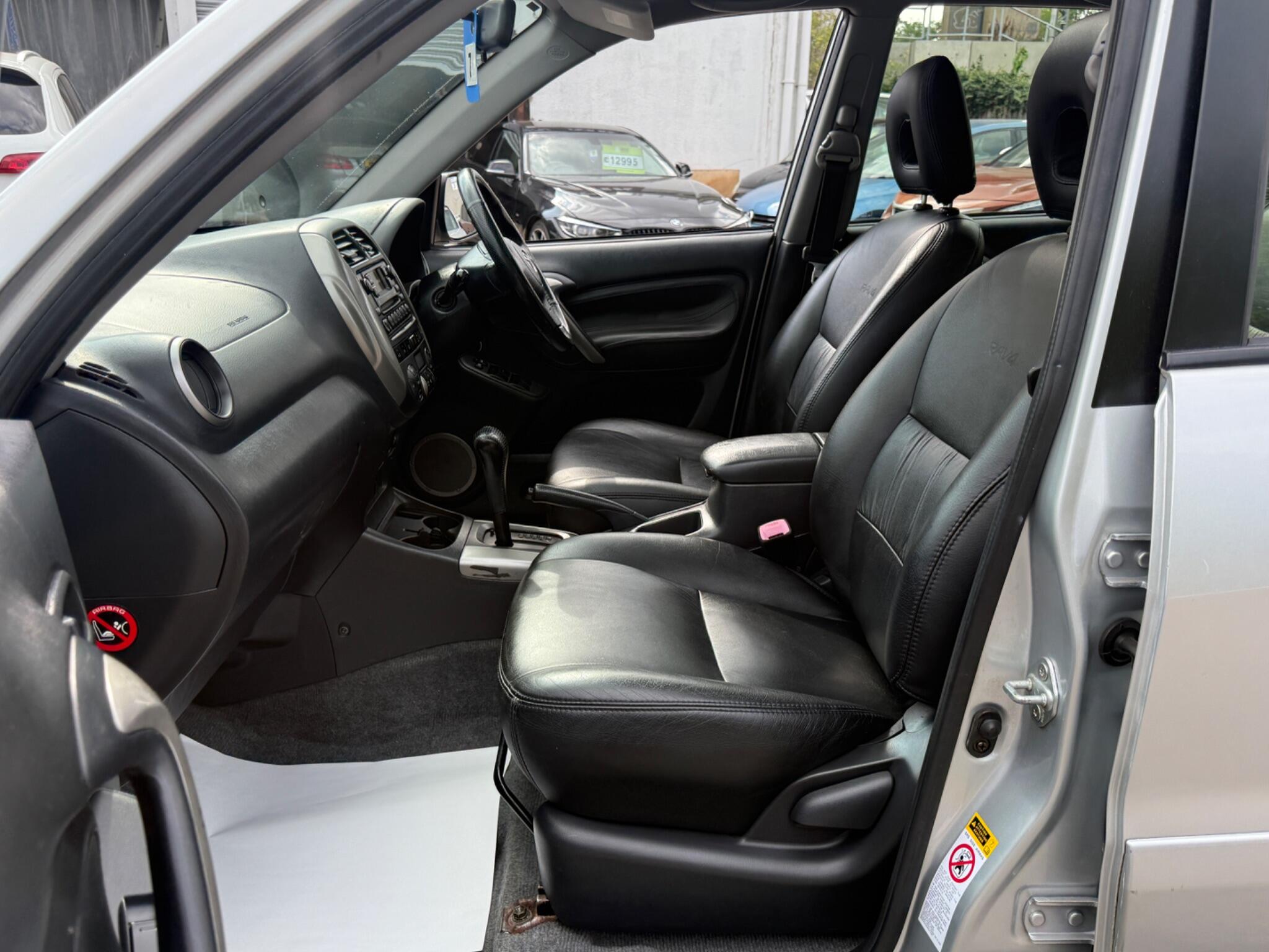 Toyota {Other Models} - Image 40