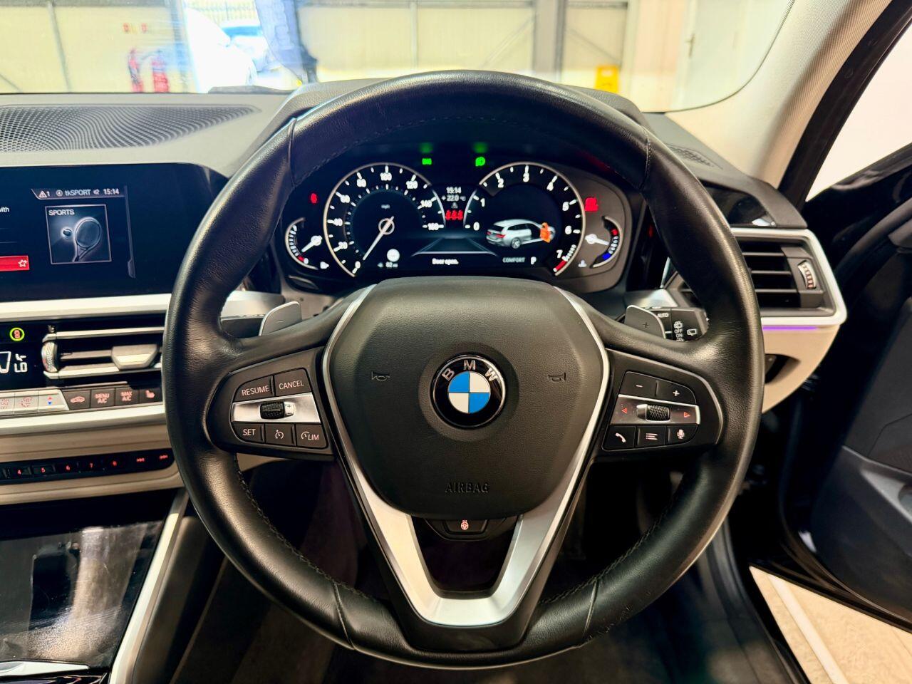 BMW 3 Series view 9