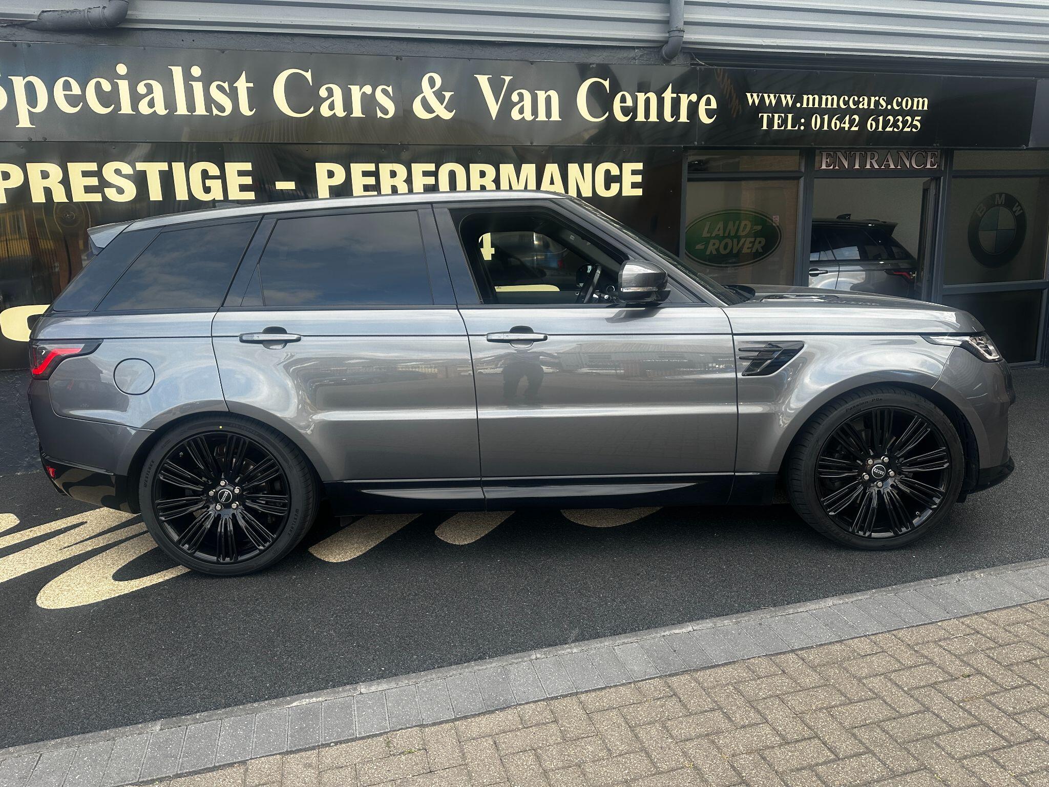 Land Rover Range Rover Sport view 4