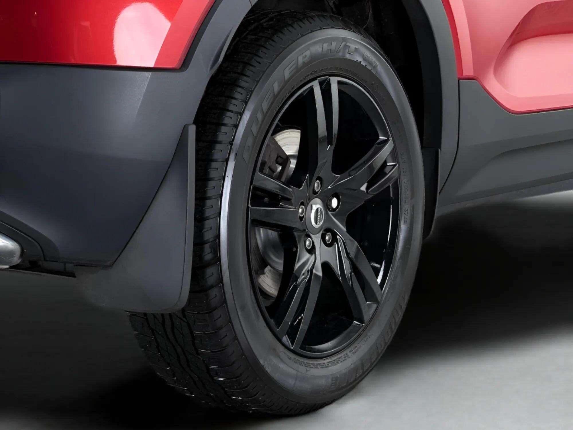Volvo XC40 view 11