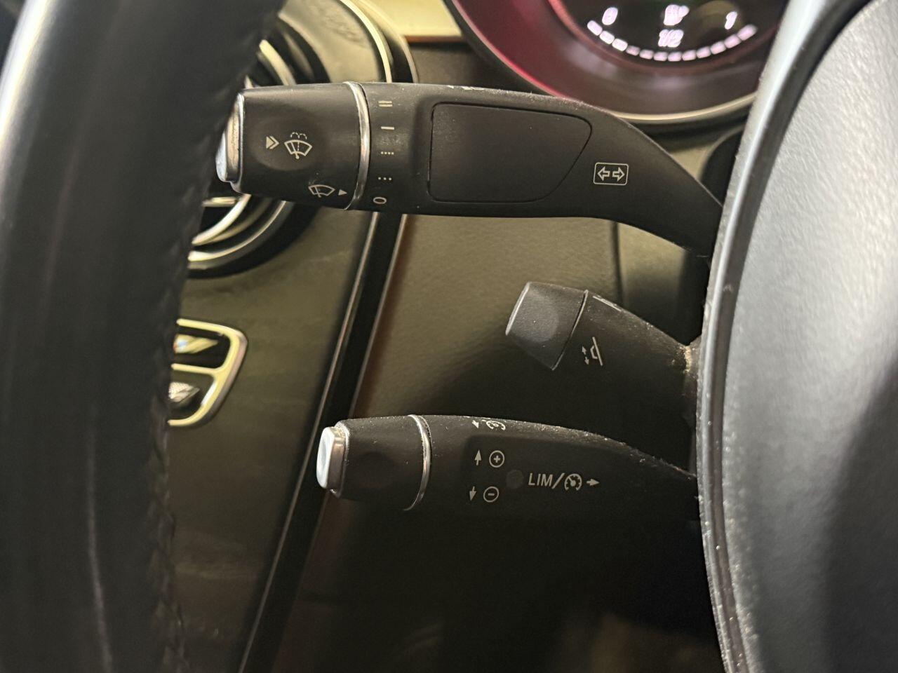 Mercedes-Benz GLC view 41