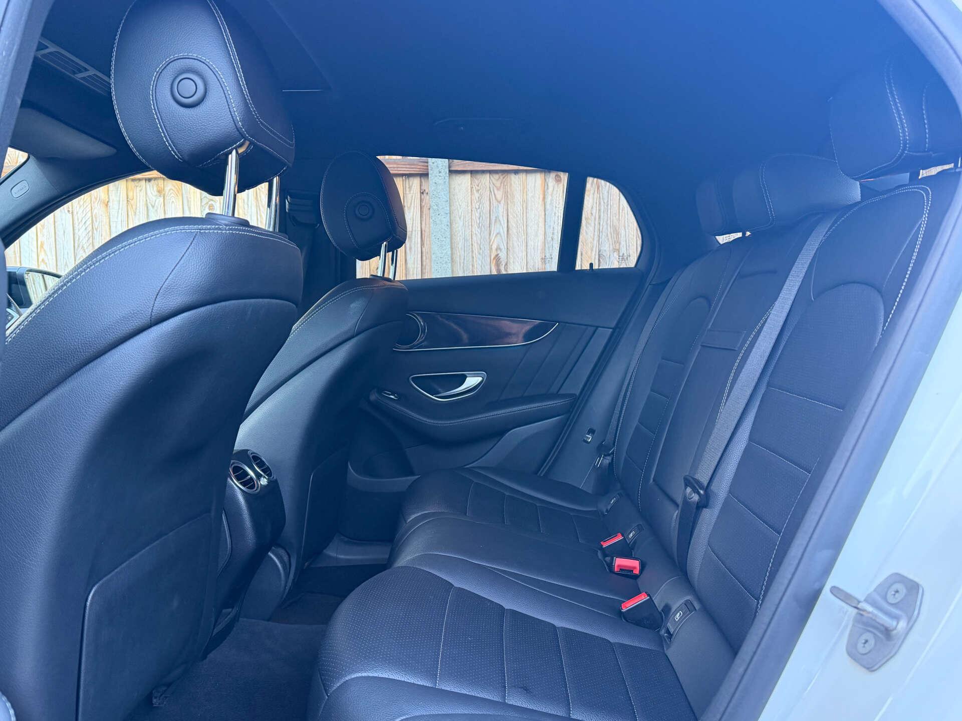Mercedes-Benz GLC view 16