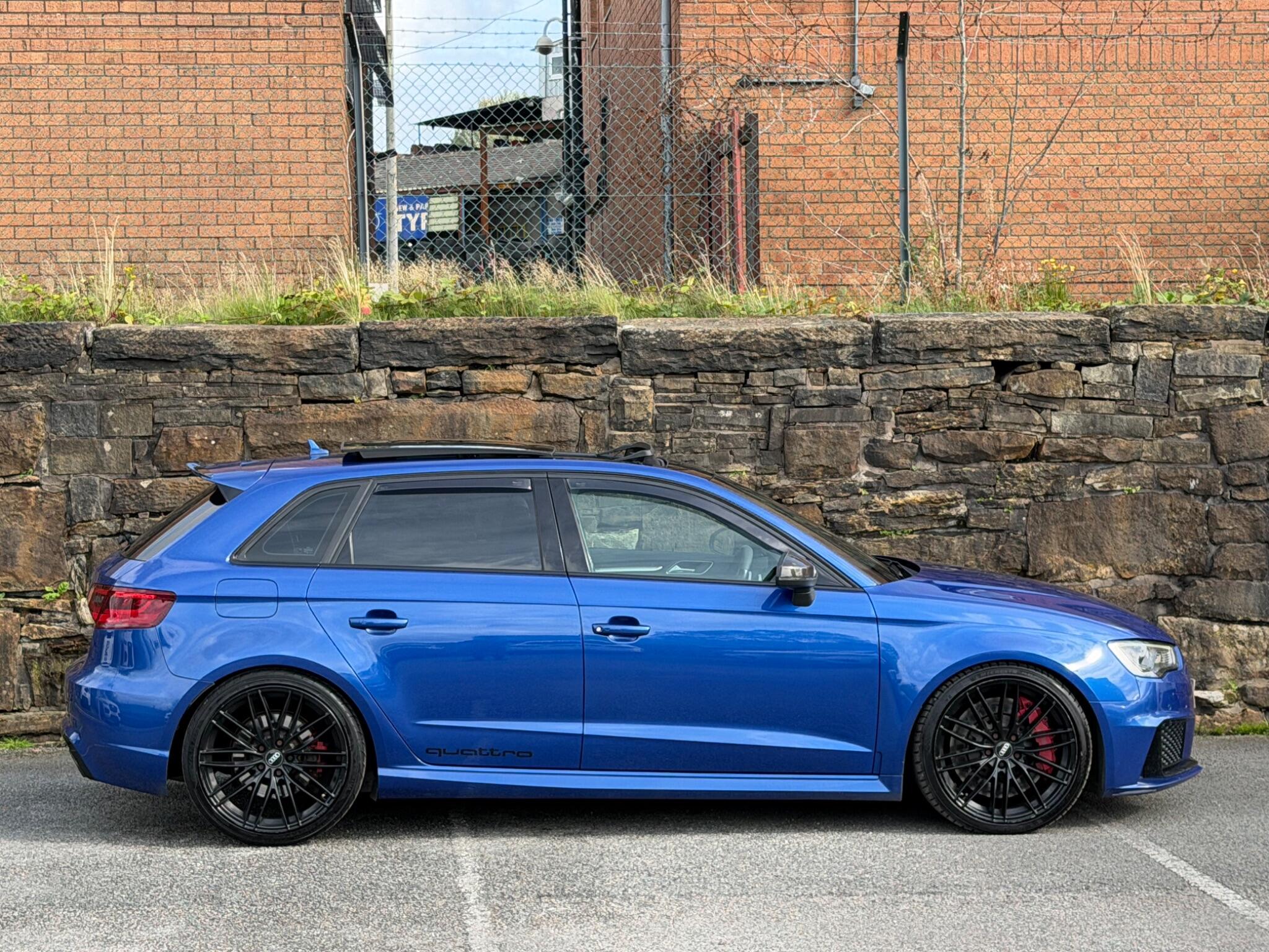 Audi RS3 view 5