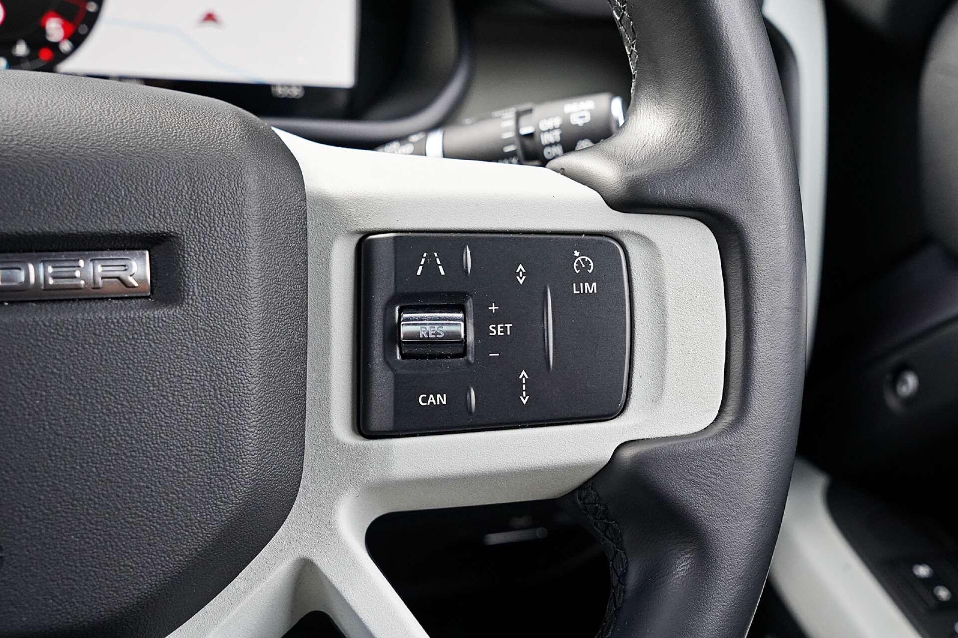 Land Rover Defender view 34