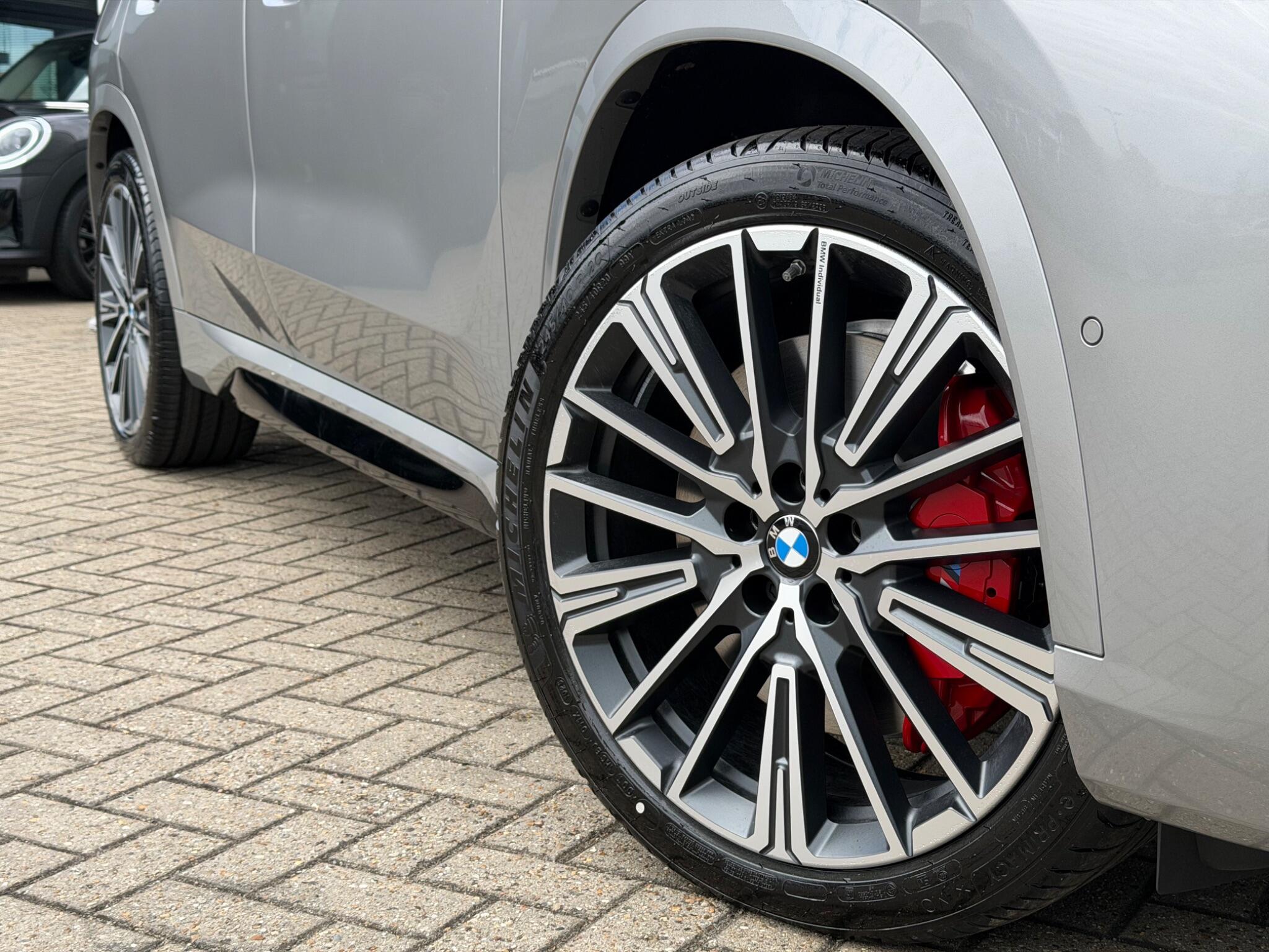 BMW X1 view 3