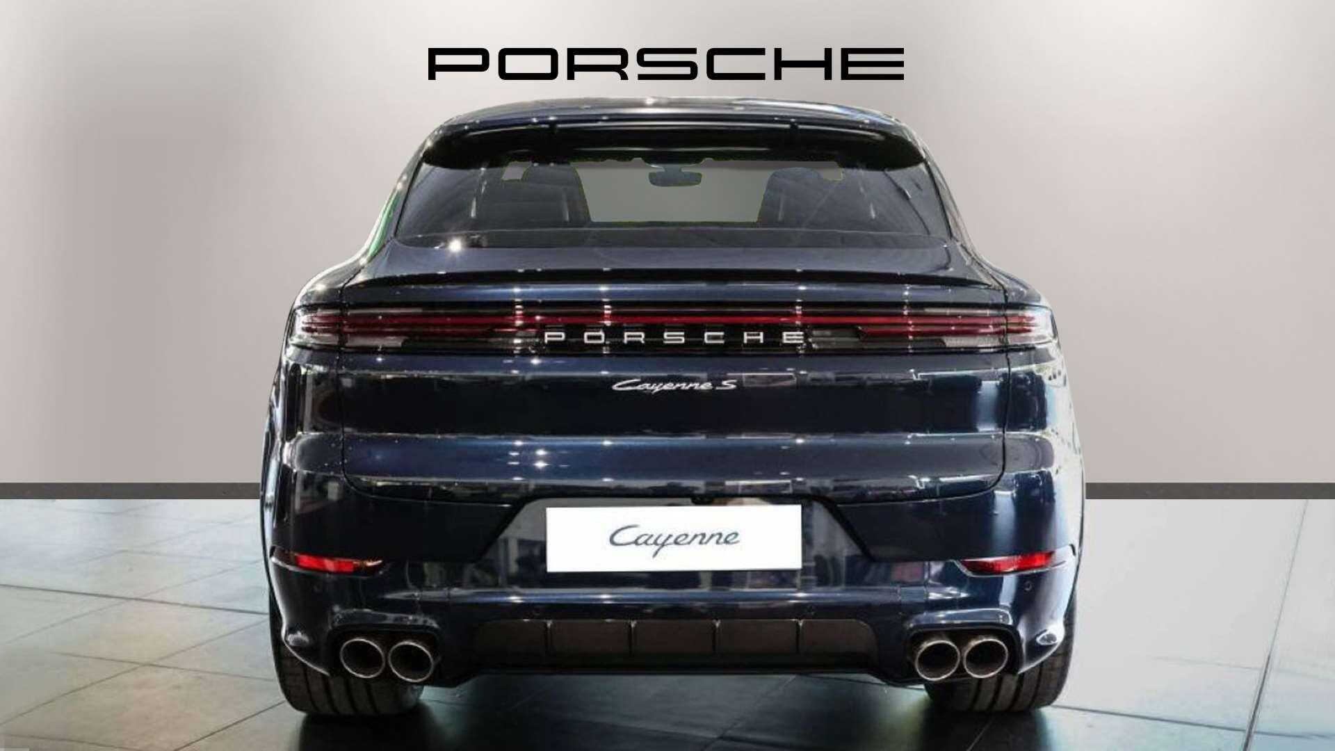 Porsche Cayenne view 8
