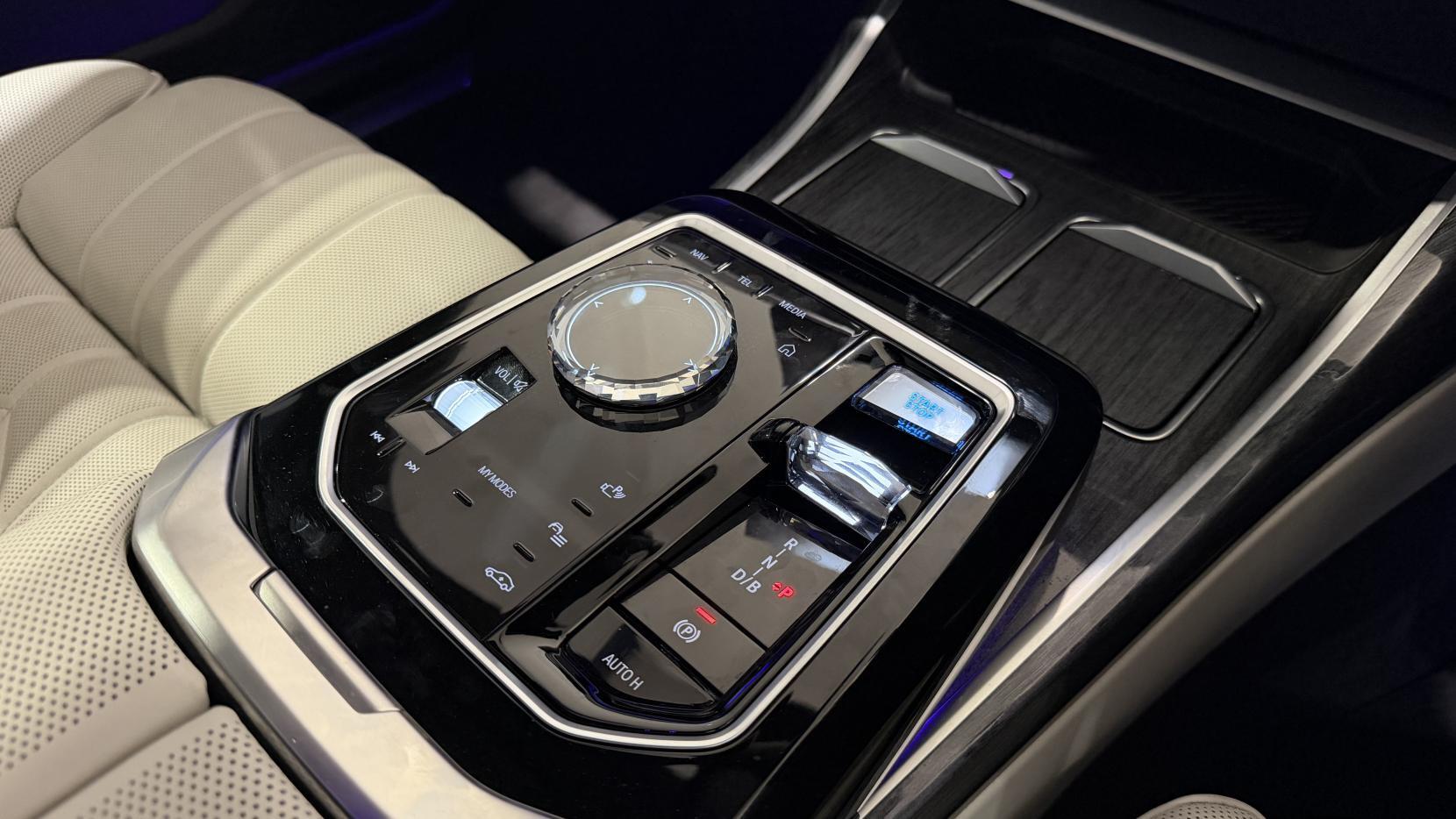 BMW i7 view 33