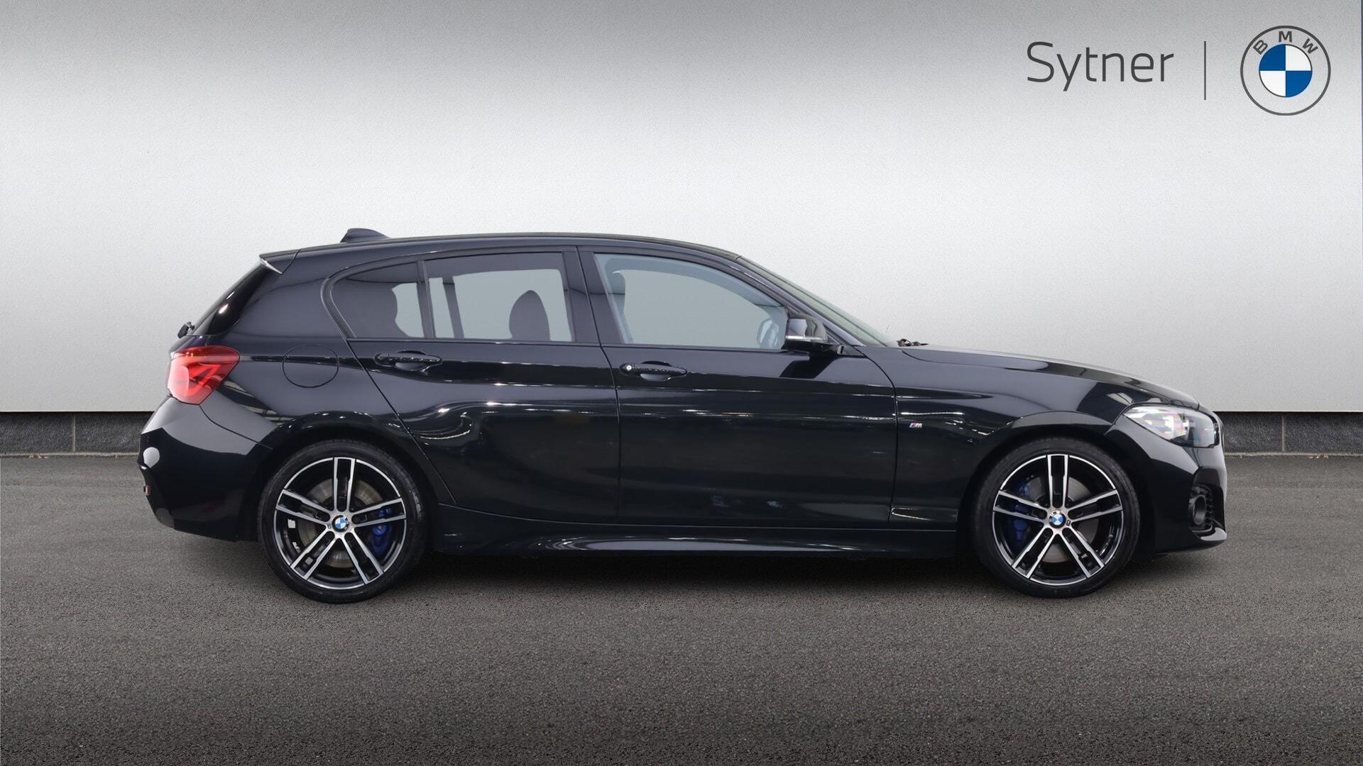 BMW 1 Series view 3