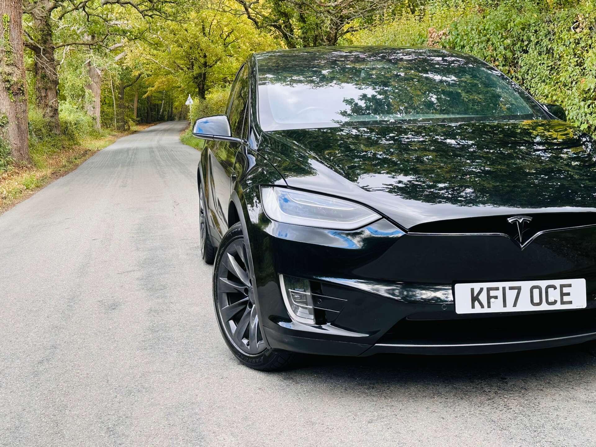 Tesla Model X view 4