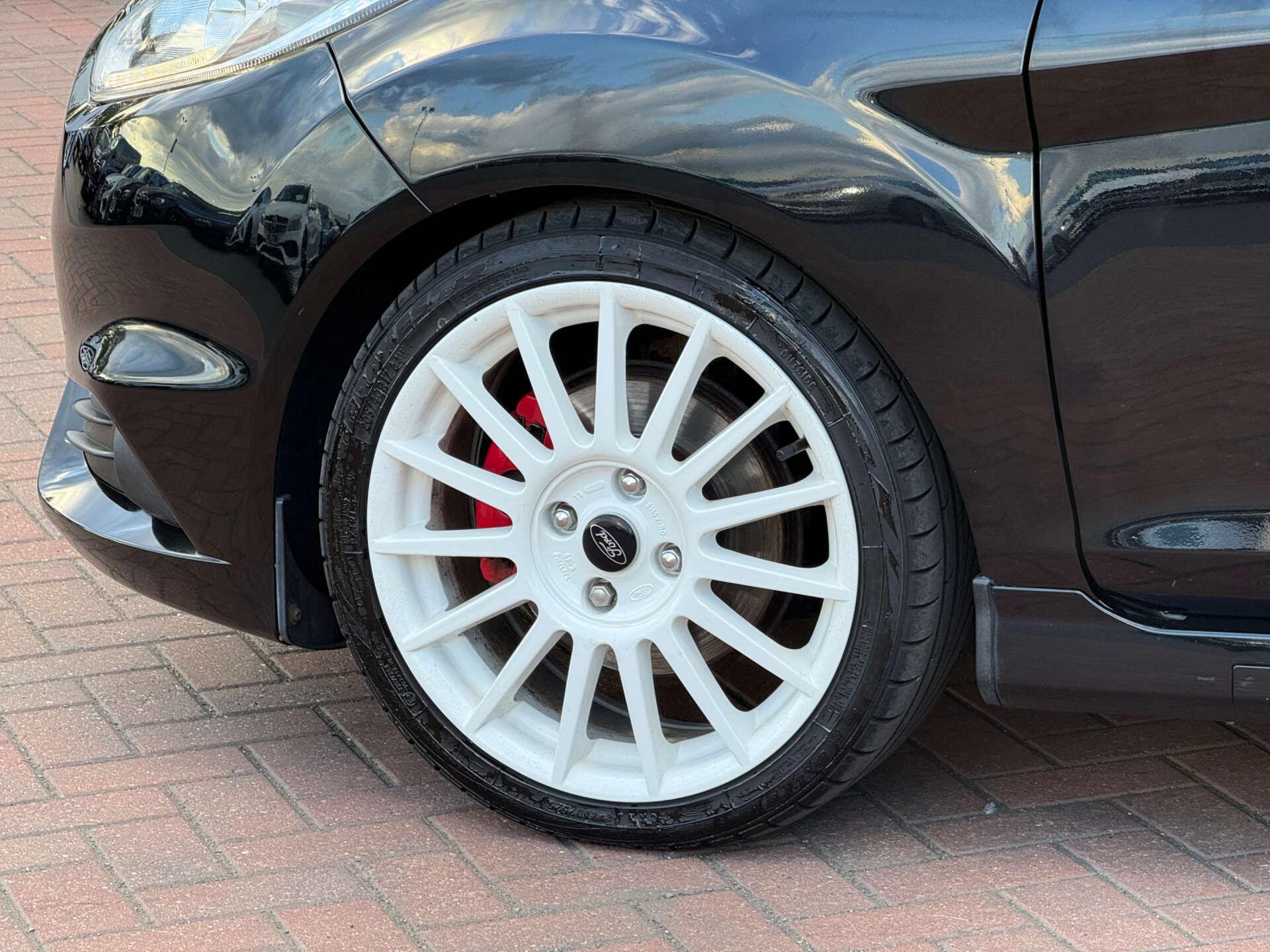 Ford Fiesta view 9