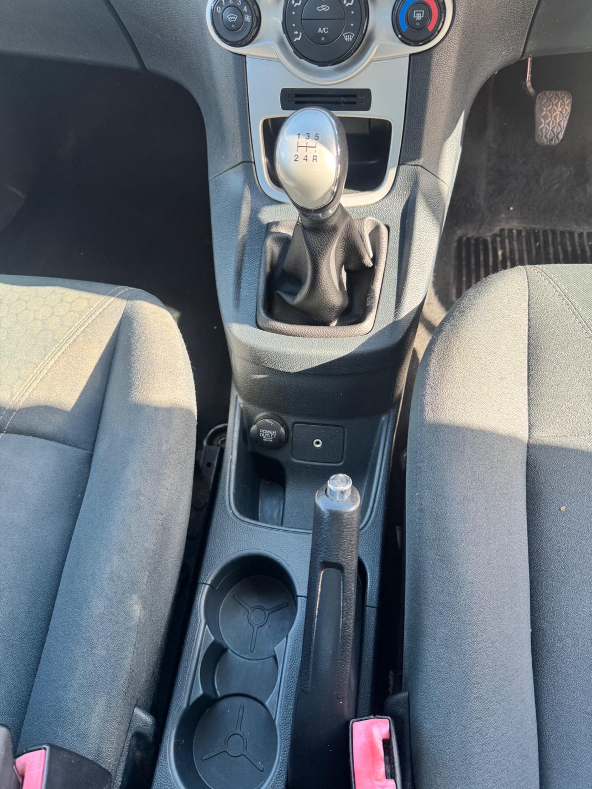 Ford Fiesta view 25