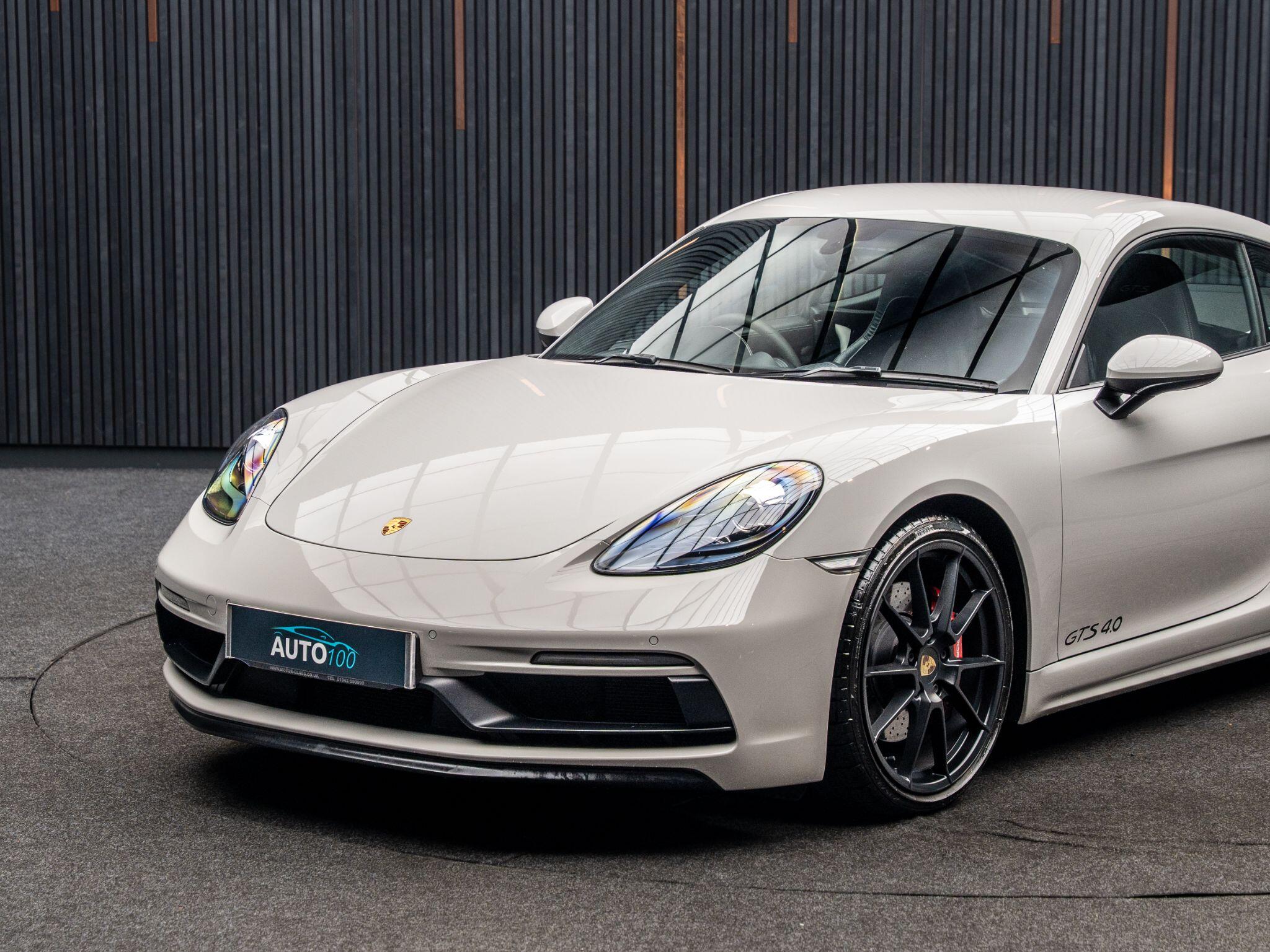 Porsche Cayman view 5
