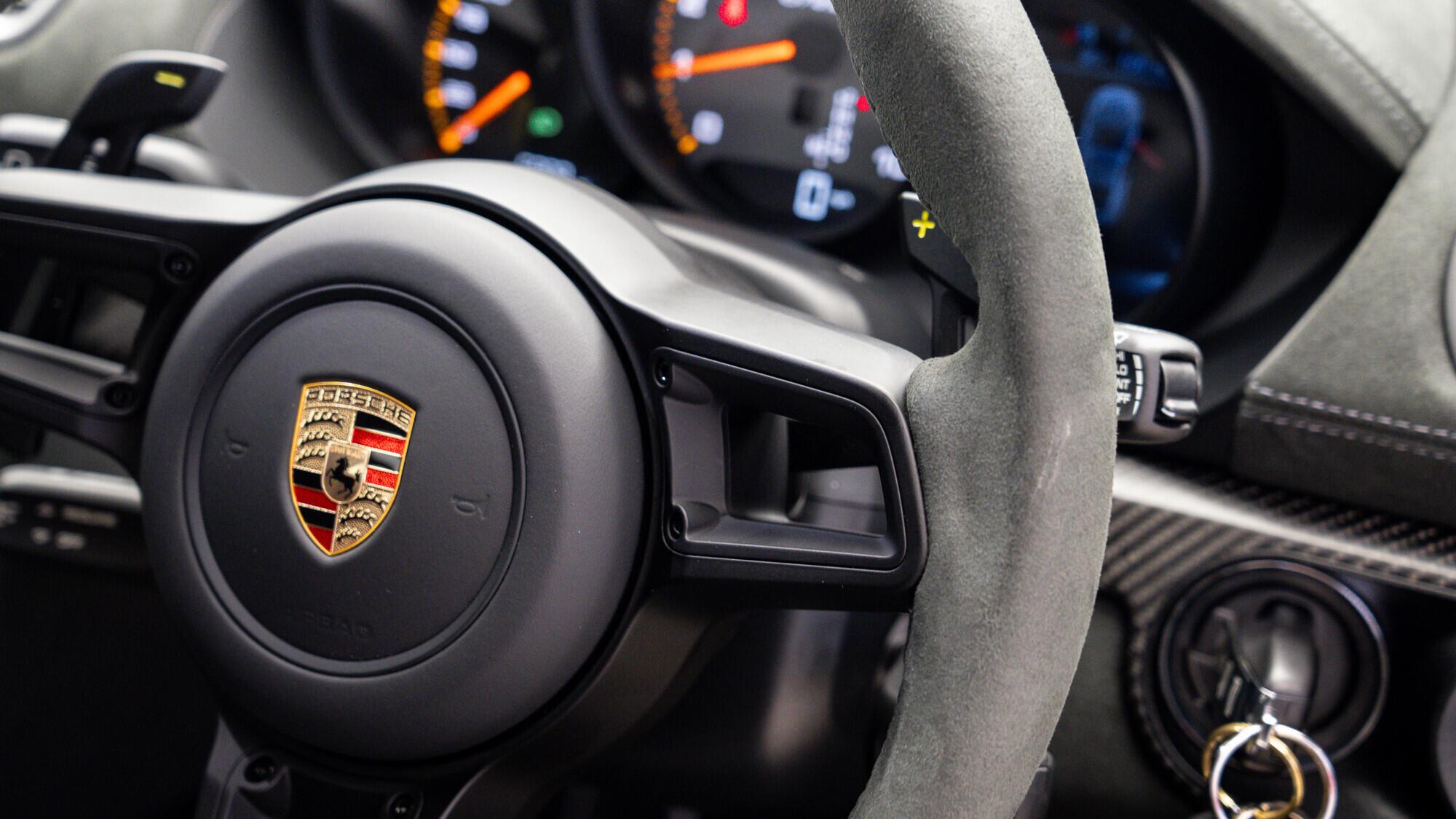 Porsche 718 Cayman view 48