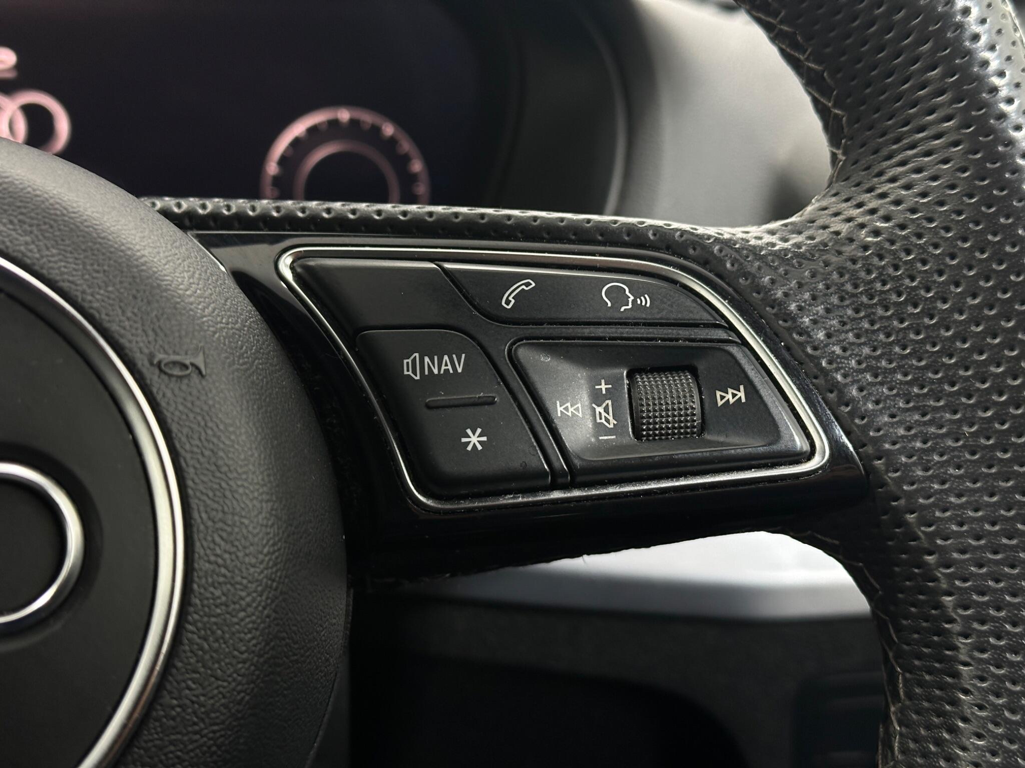 Audi Q2 view 15