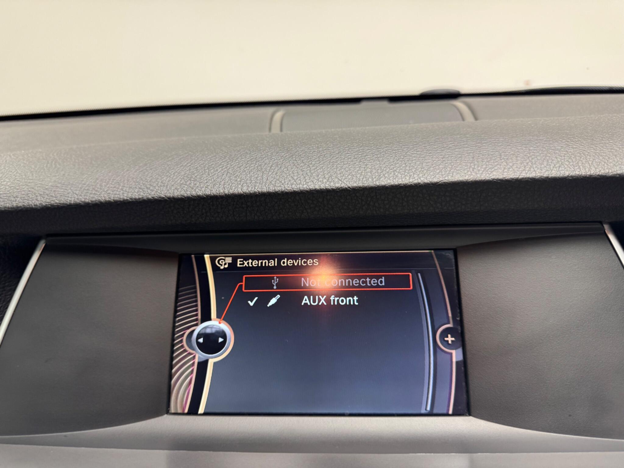 BMW 5 Series view 22
