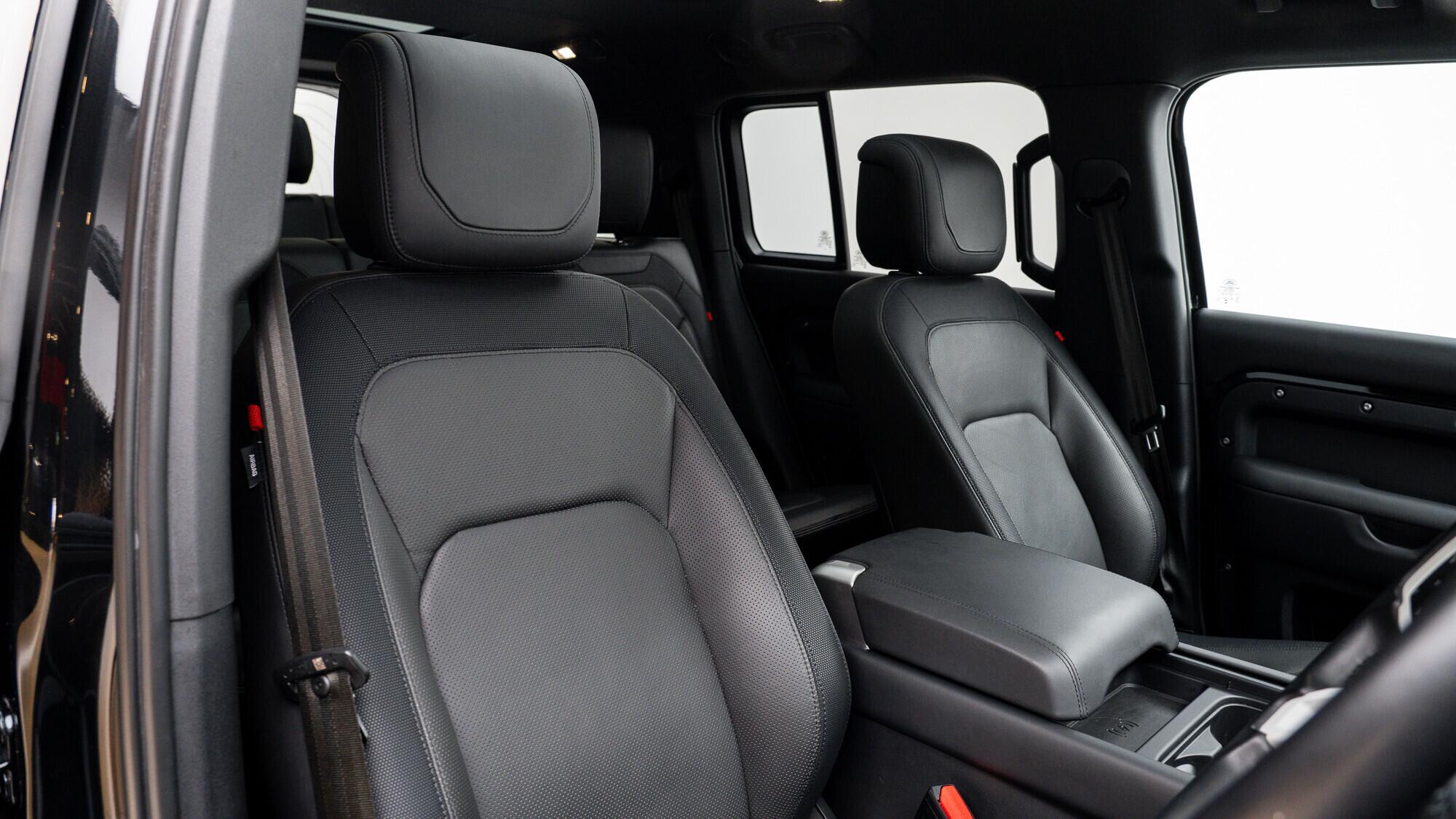 Land Rover Defender view 8
