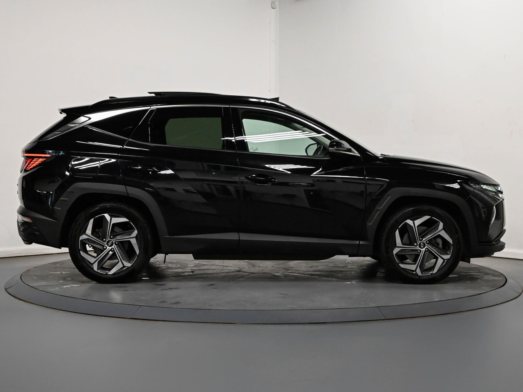 Hyundai Tucson view 26