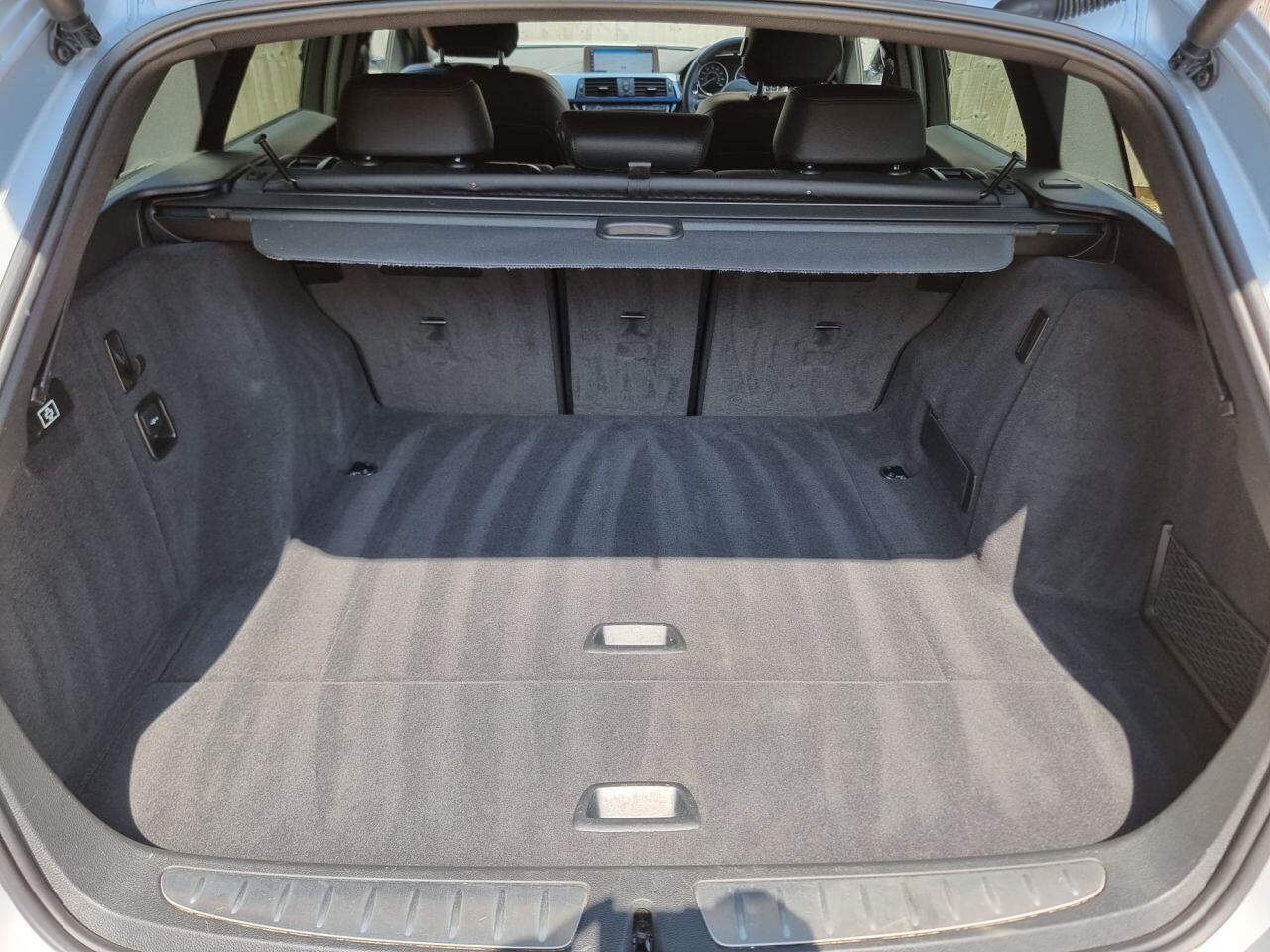 BMW 3 Series view 43