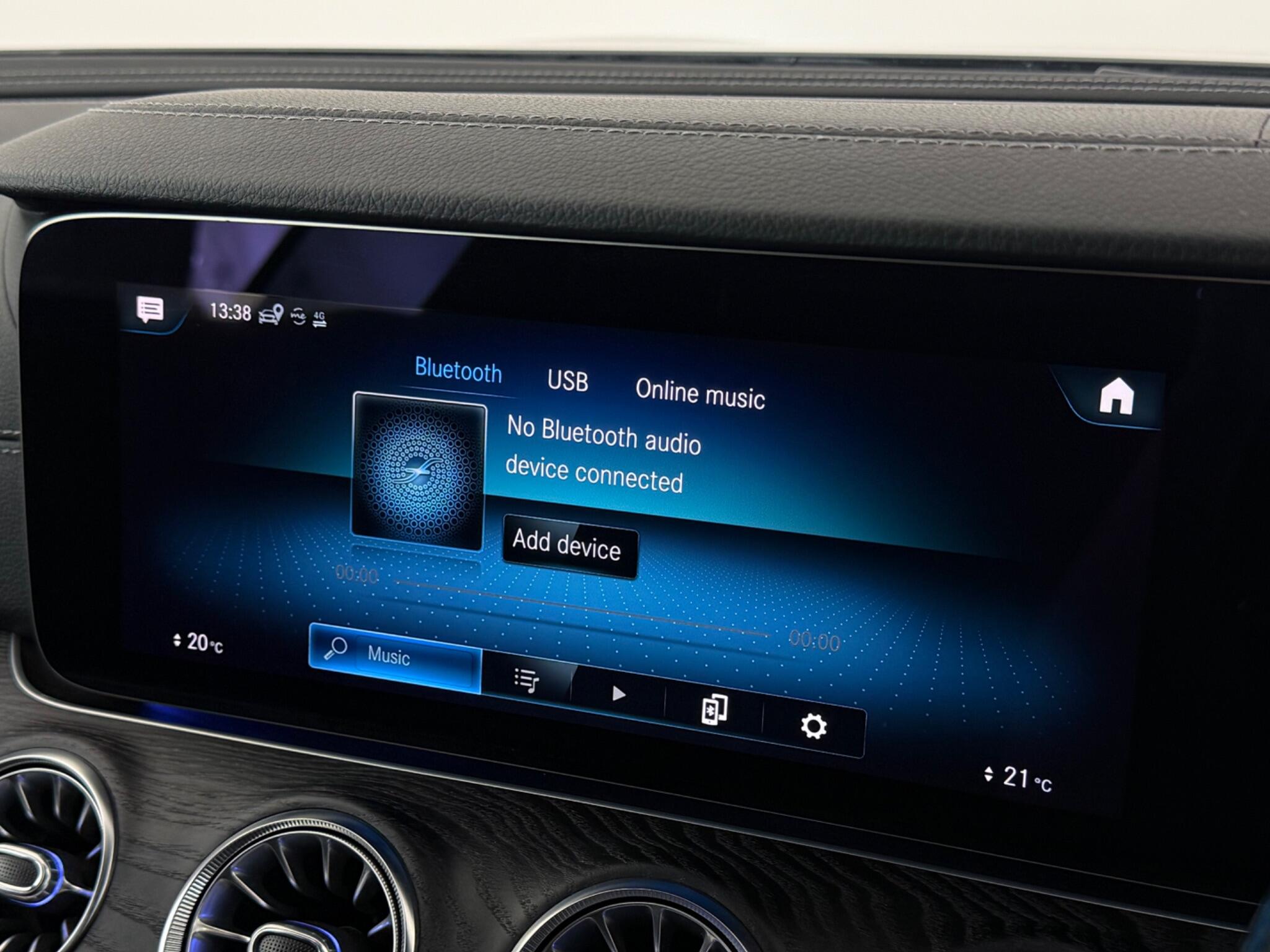 Mercedes-Benz E-Class view 24