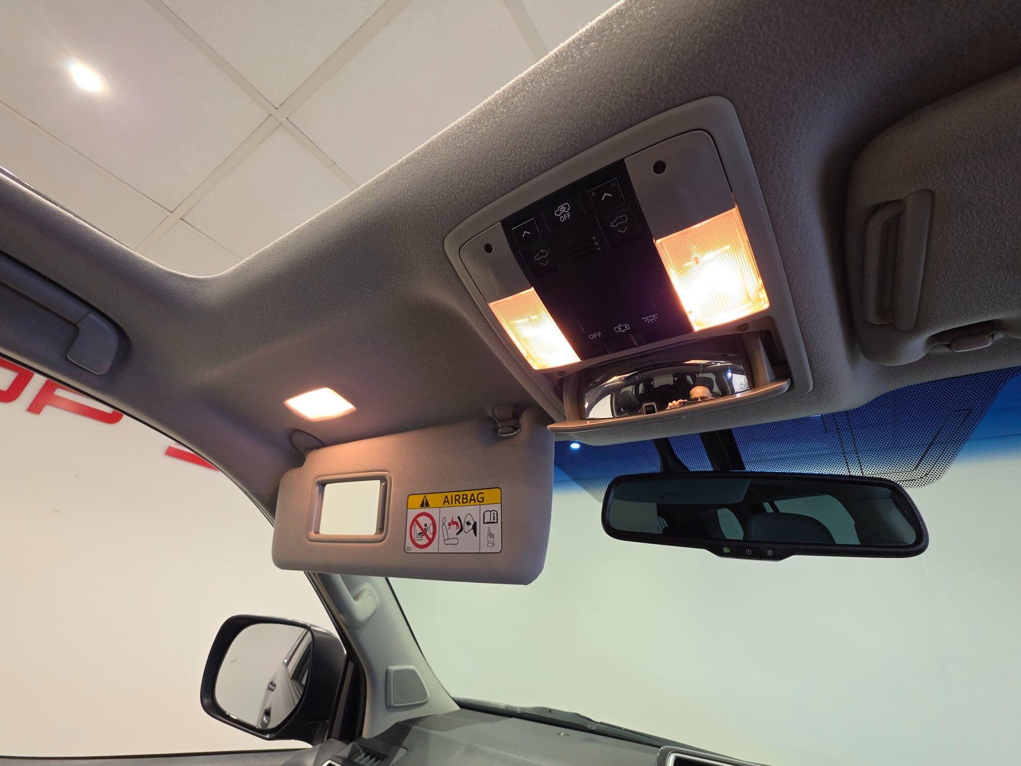 Toyota Land Cruiser view 109