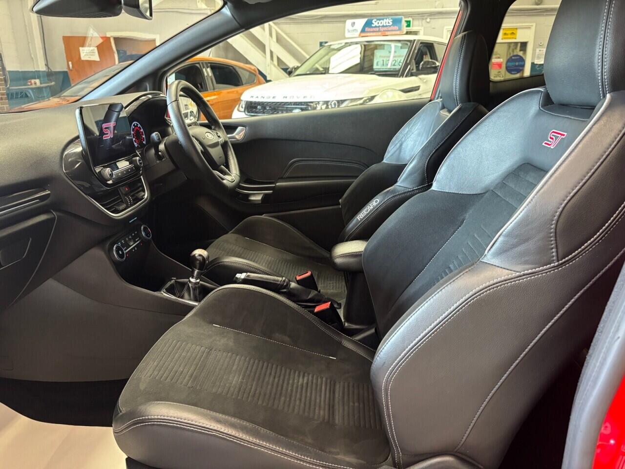 Ford Fiesta view 20
