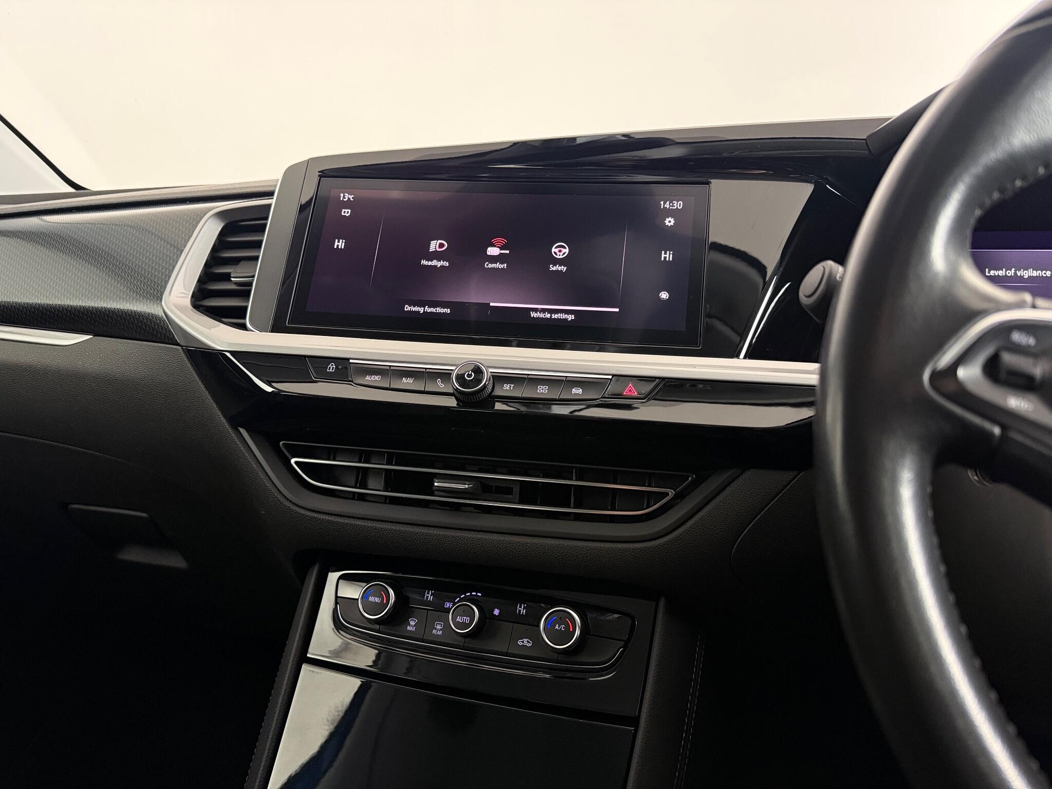 Vauxhall Grandland view 36