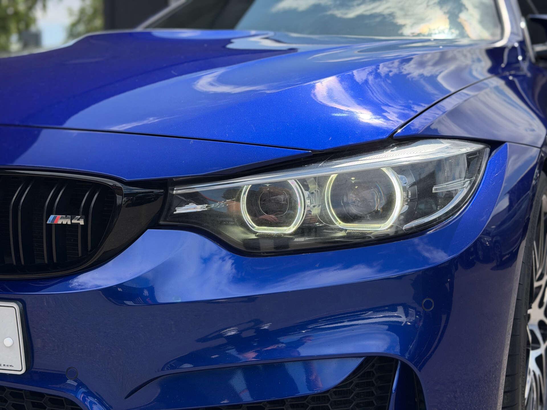 BMW M4 view 11