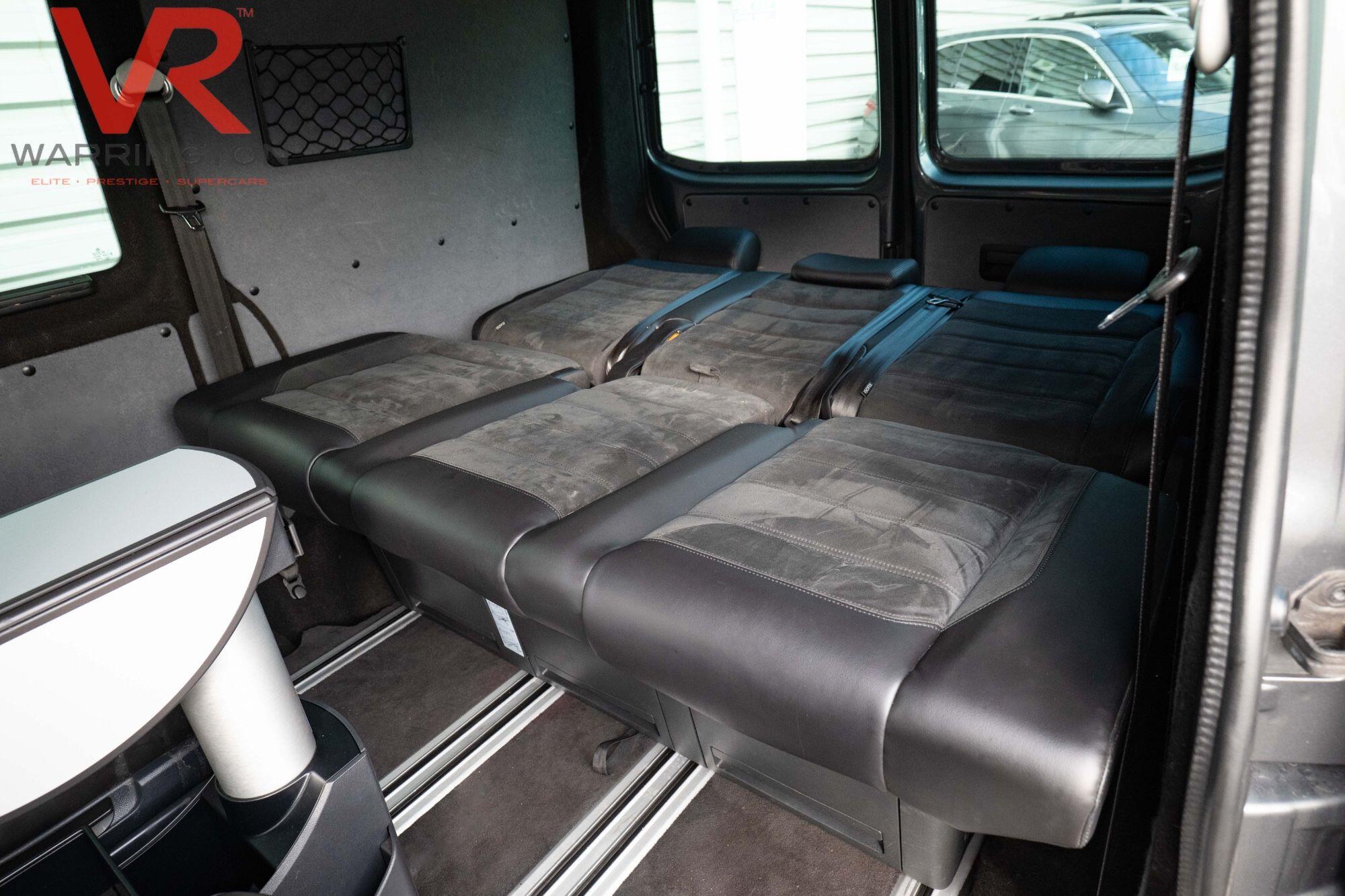 Volkswagen Transporter view 14
