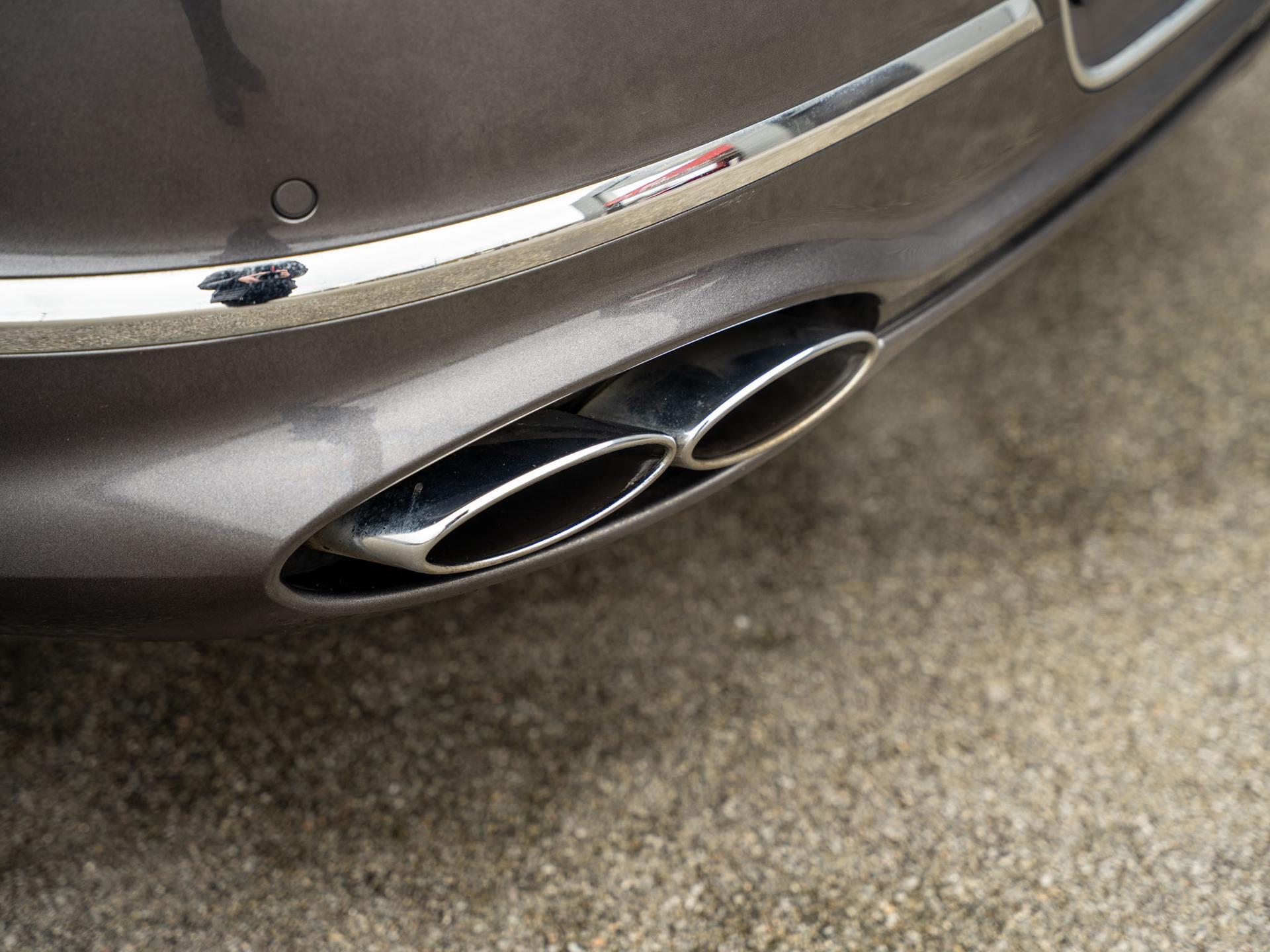 Bentley Flying Spur view 46