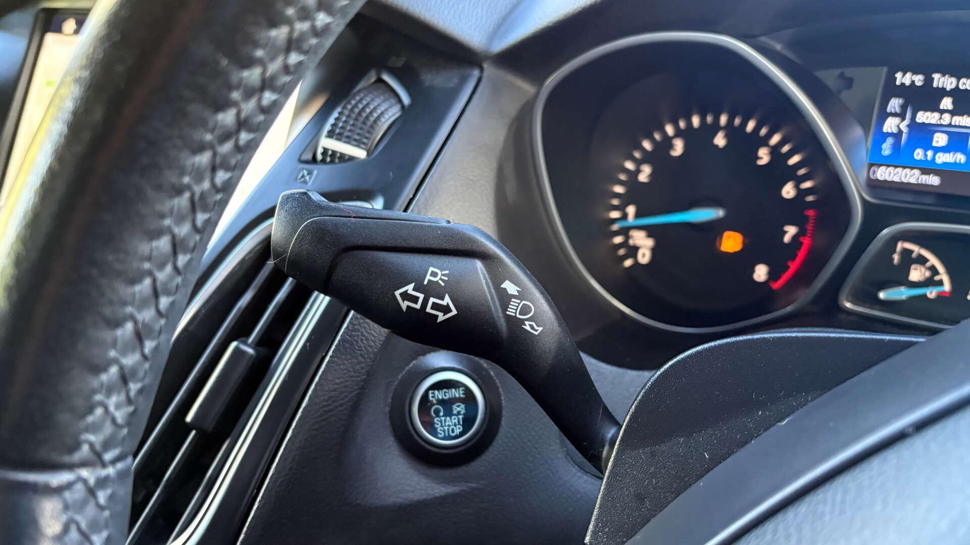 Ford Focus view 19