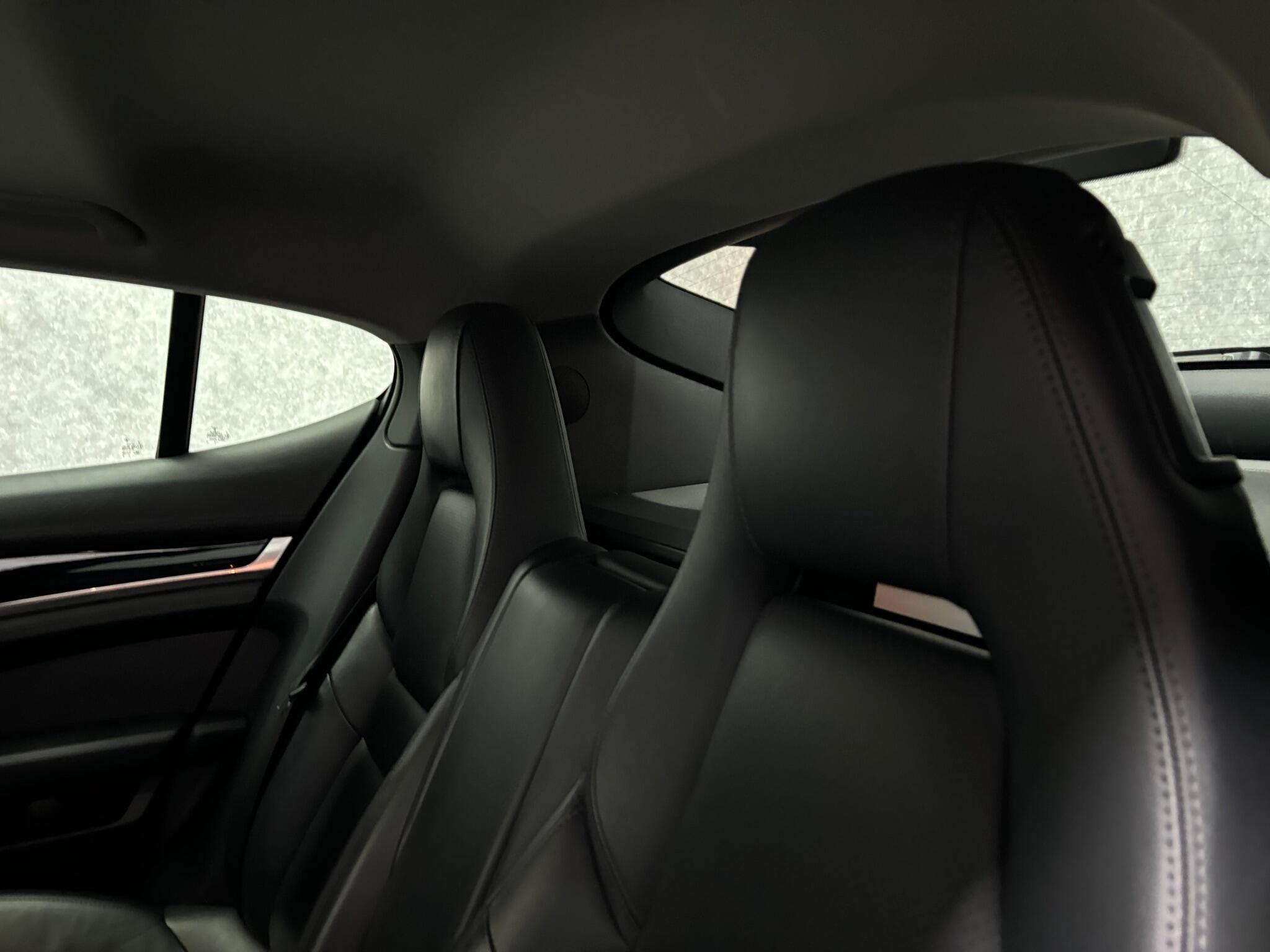 Porsche Panamera view 12
