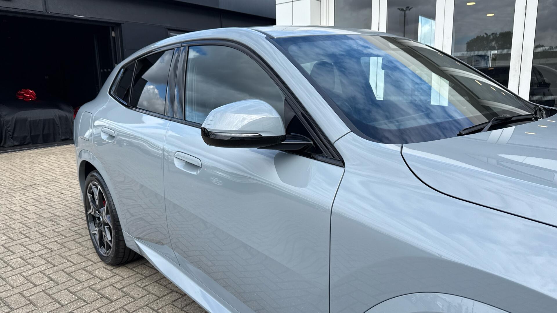 BMW iX2 view 31
