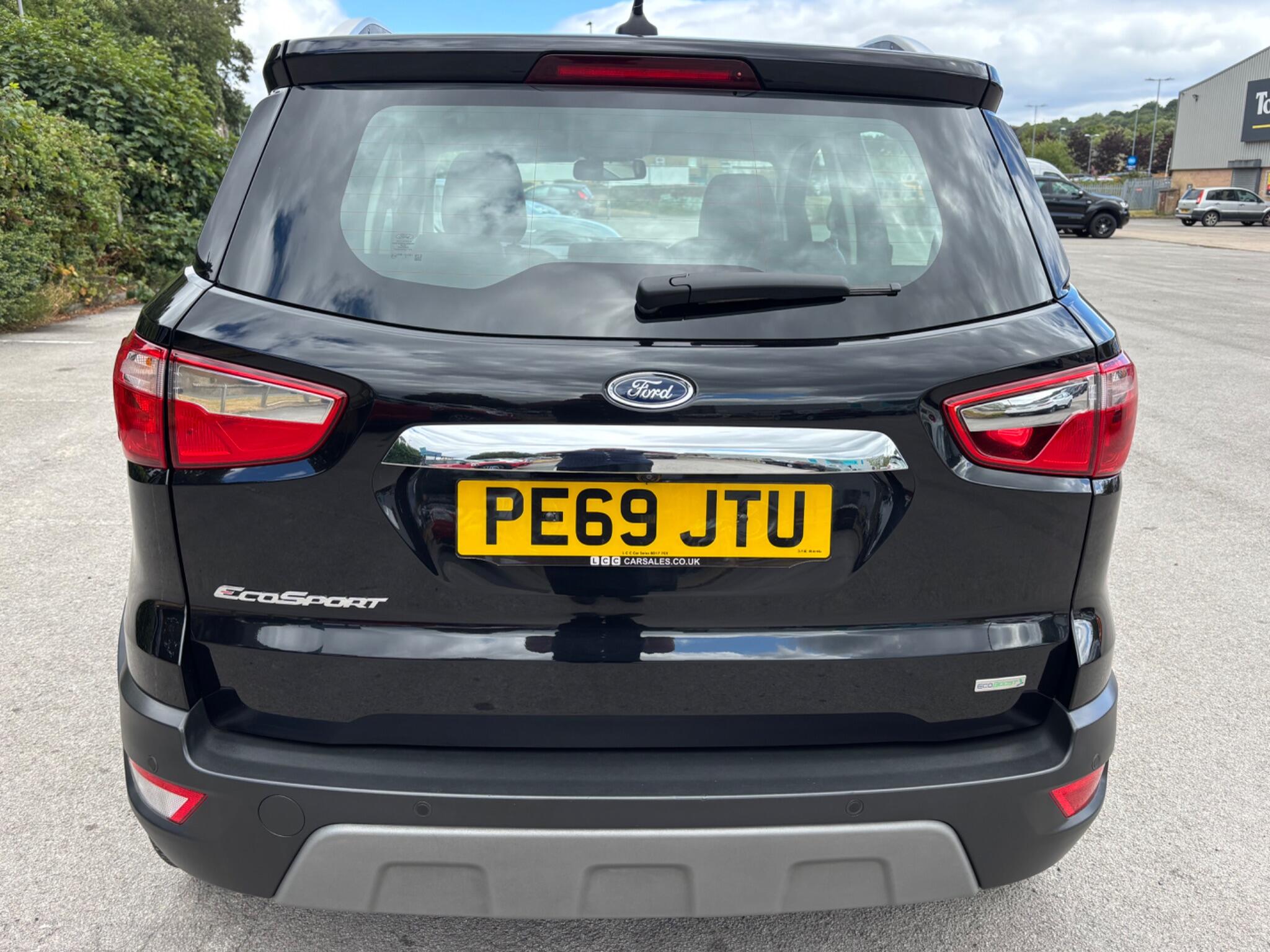 Ford Ecosport view 6
