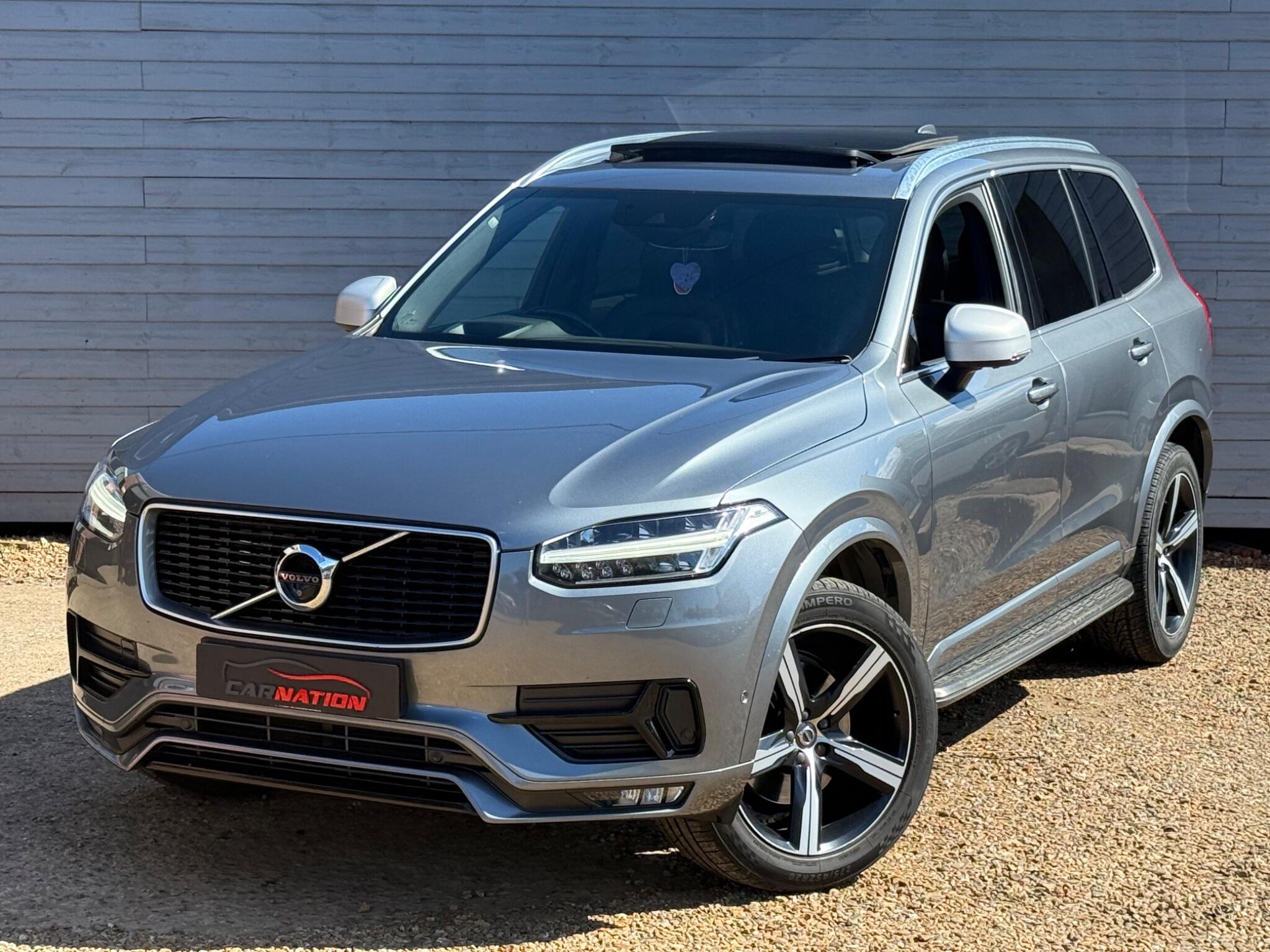 Volvo XC90 view 6